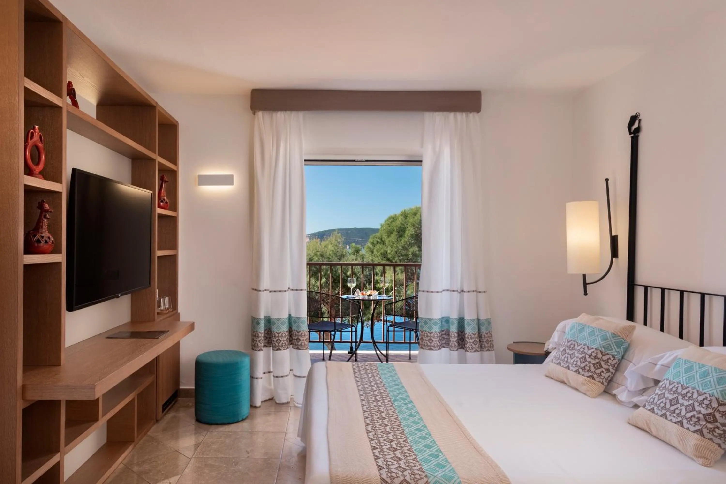 Bedroom, Bed in El Faro Hotel & Spa