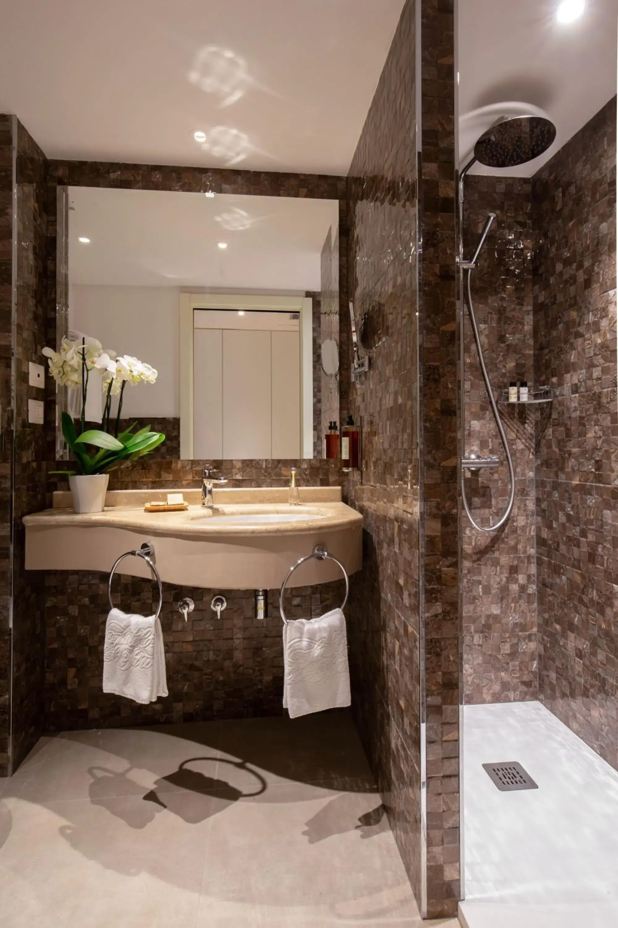 Deluxe Double or Twin Room with Sea View in El Faro Hotel & Spa Deluxe Double or Twin Room with Sea View in El Faro Hotel & Spa