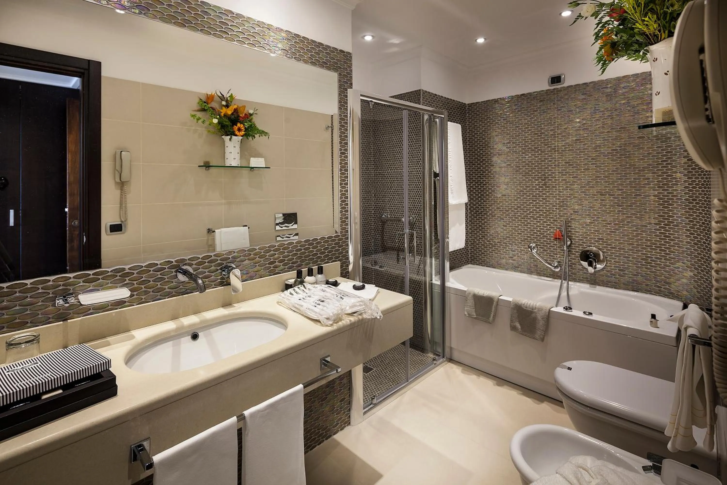 Bathroom in Punta Molino Beach Resort & Thermal Spa