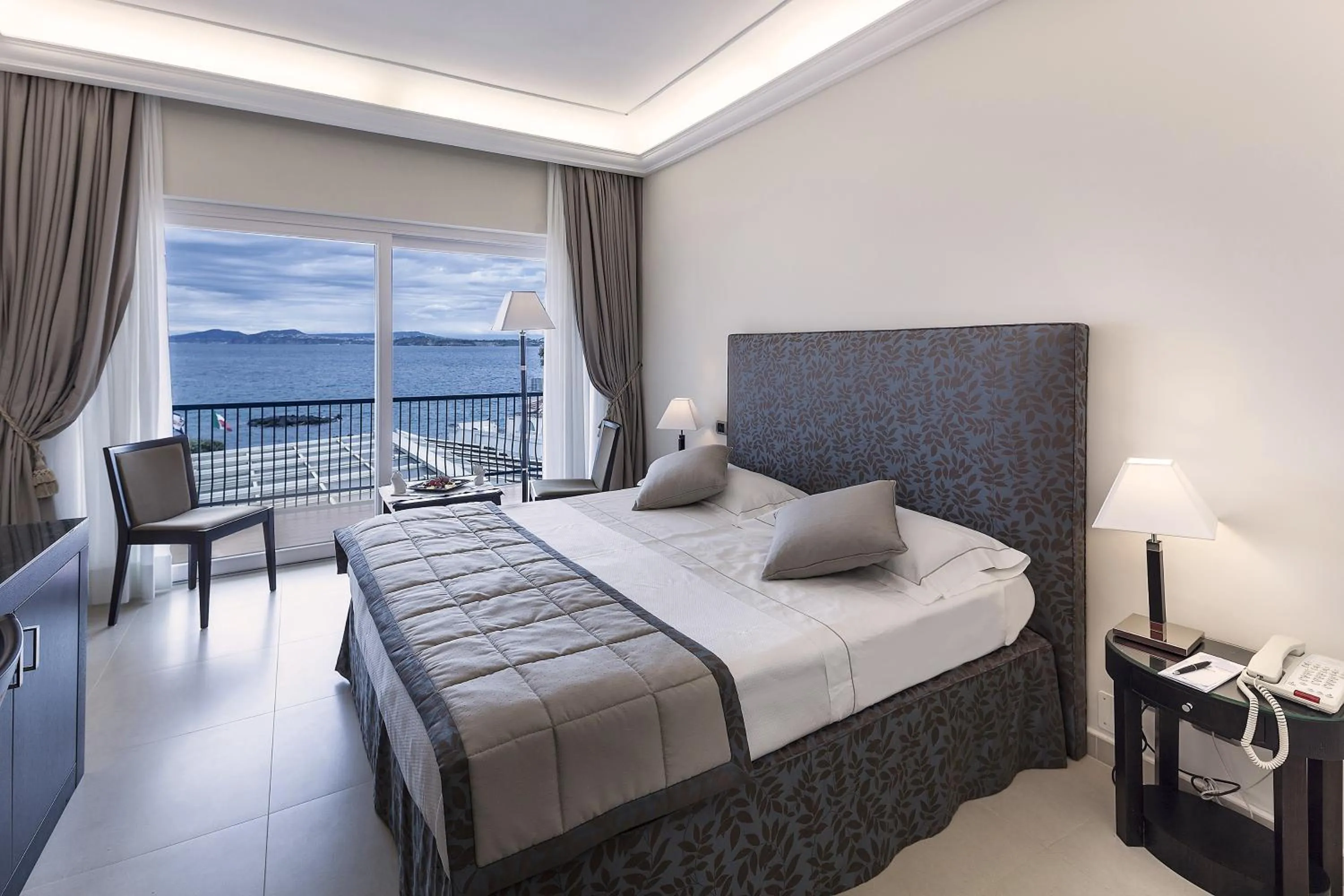 Bed in Punta Molino Beach Resort & Thermal Spa