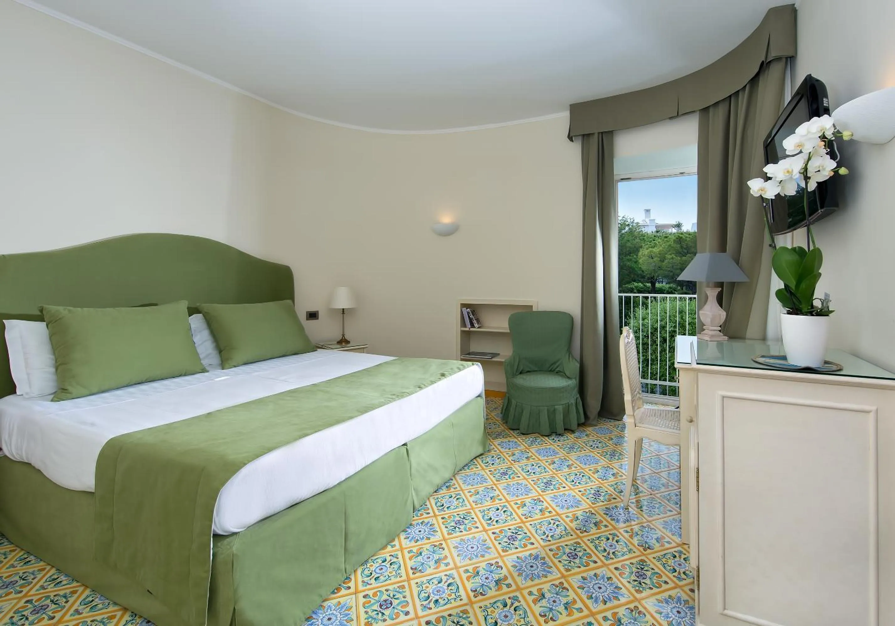 Shower in Punta Molino Beach Resort & Thermal Spa