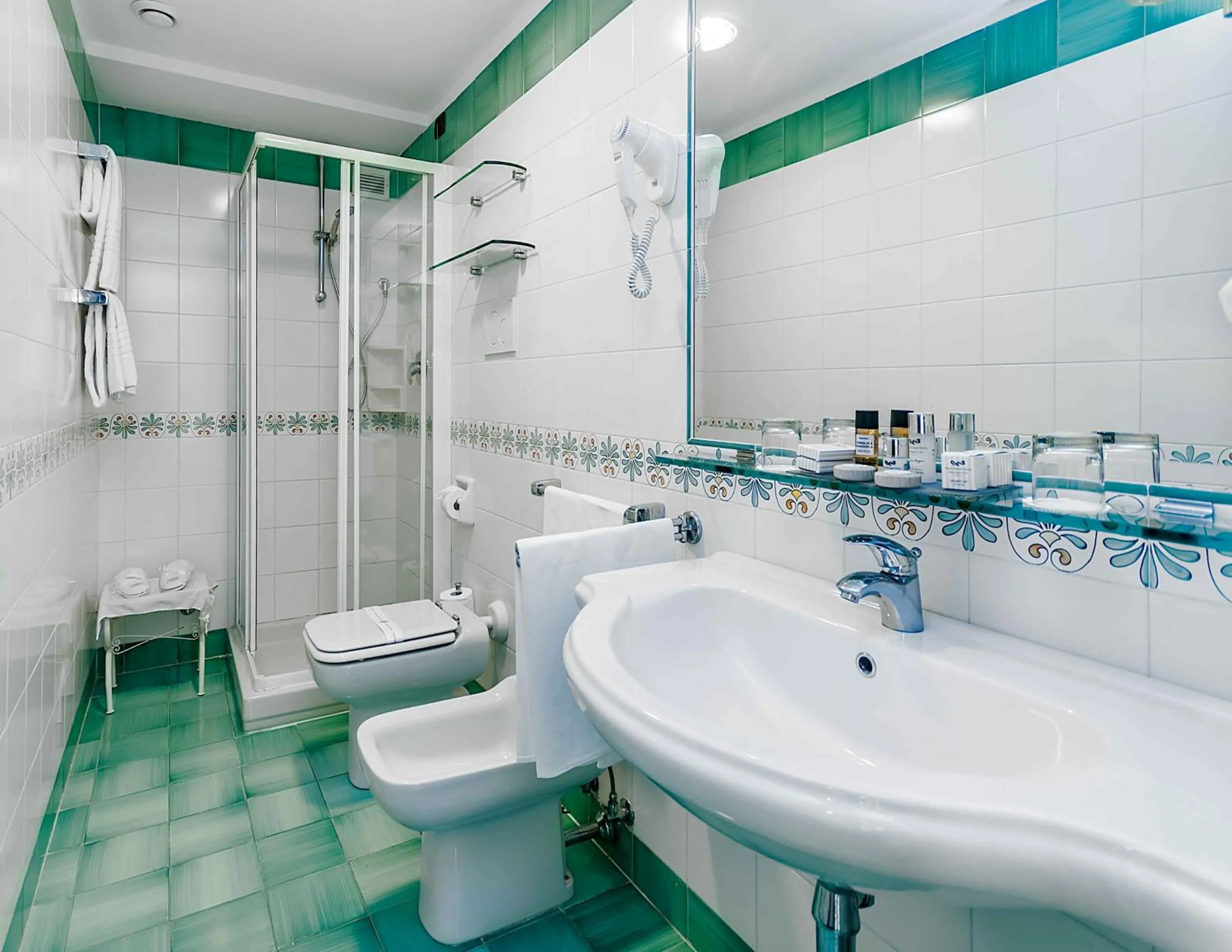 Toilet in Punta Molino Beach Resort & Thermal Spa