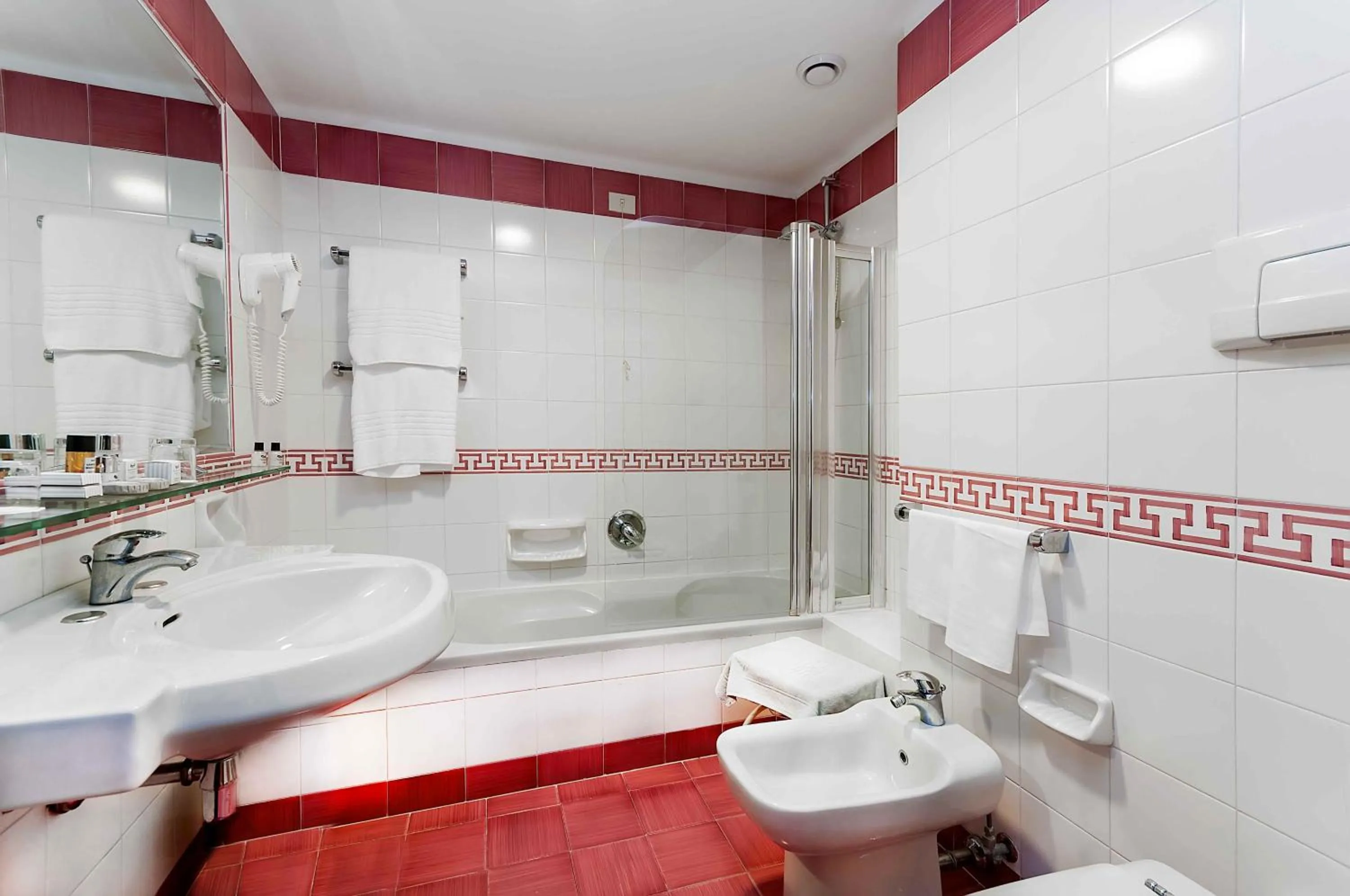 Toilet in Punta Molino Beach Resort & Thermal Spa