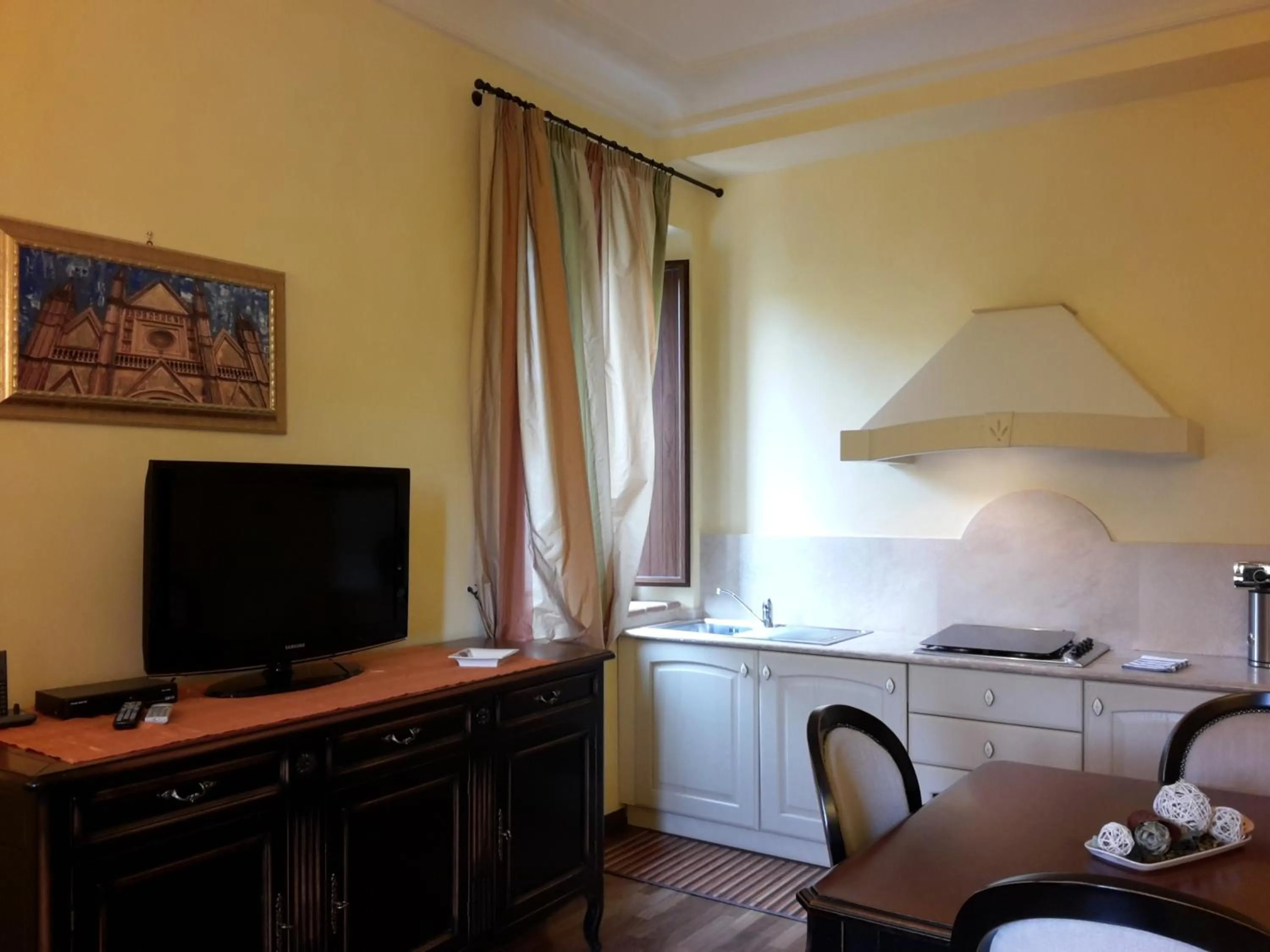 TV and multimedia in Castello Izzalini Todi Resort