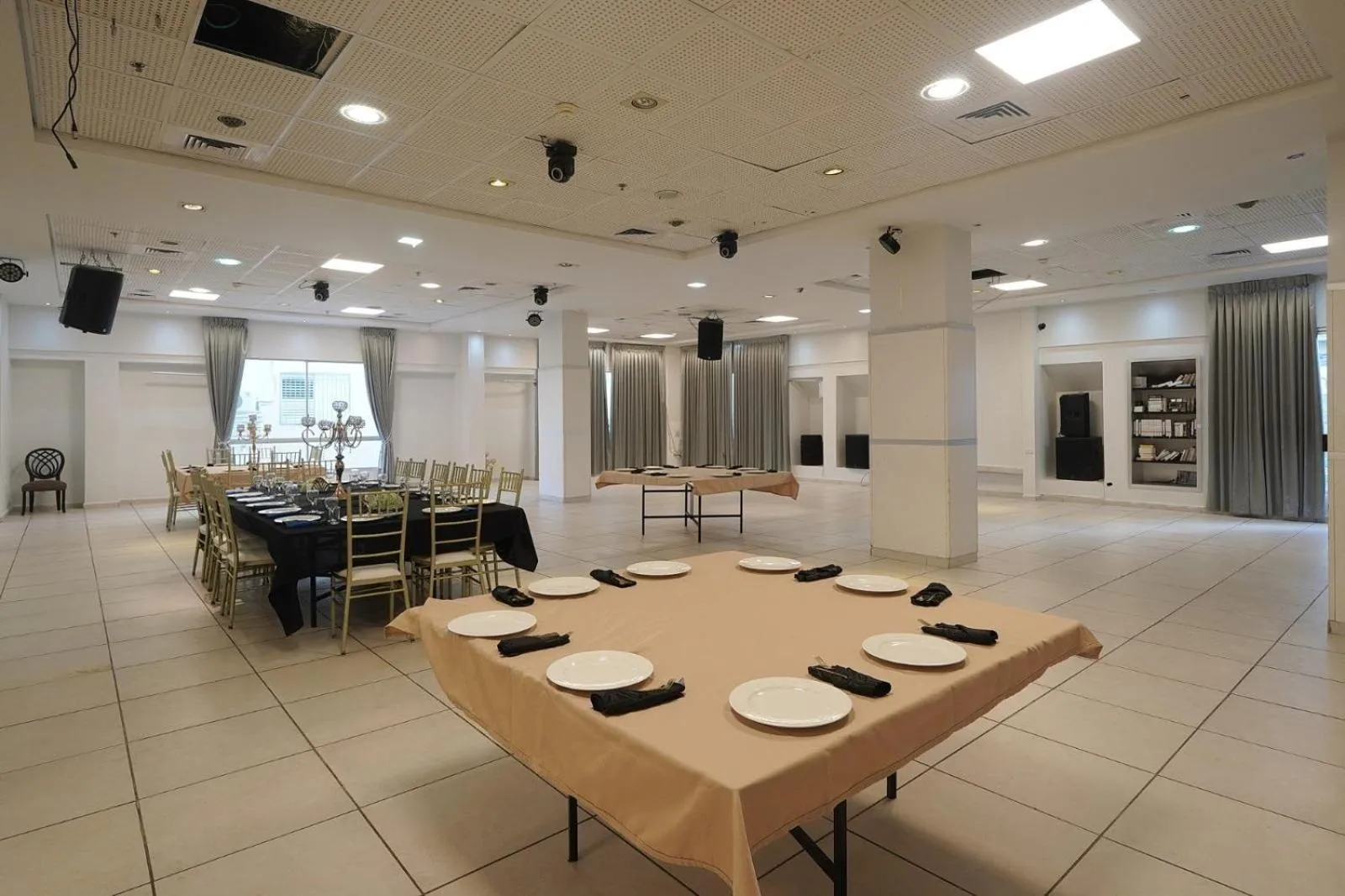 Banquet/Function facilities in Haifa Tower Hotel - מלון מגדל חיפה