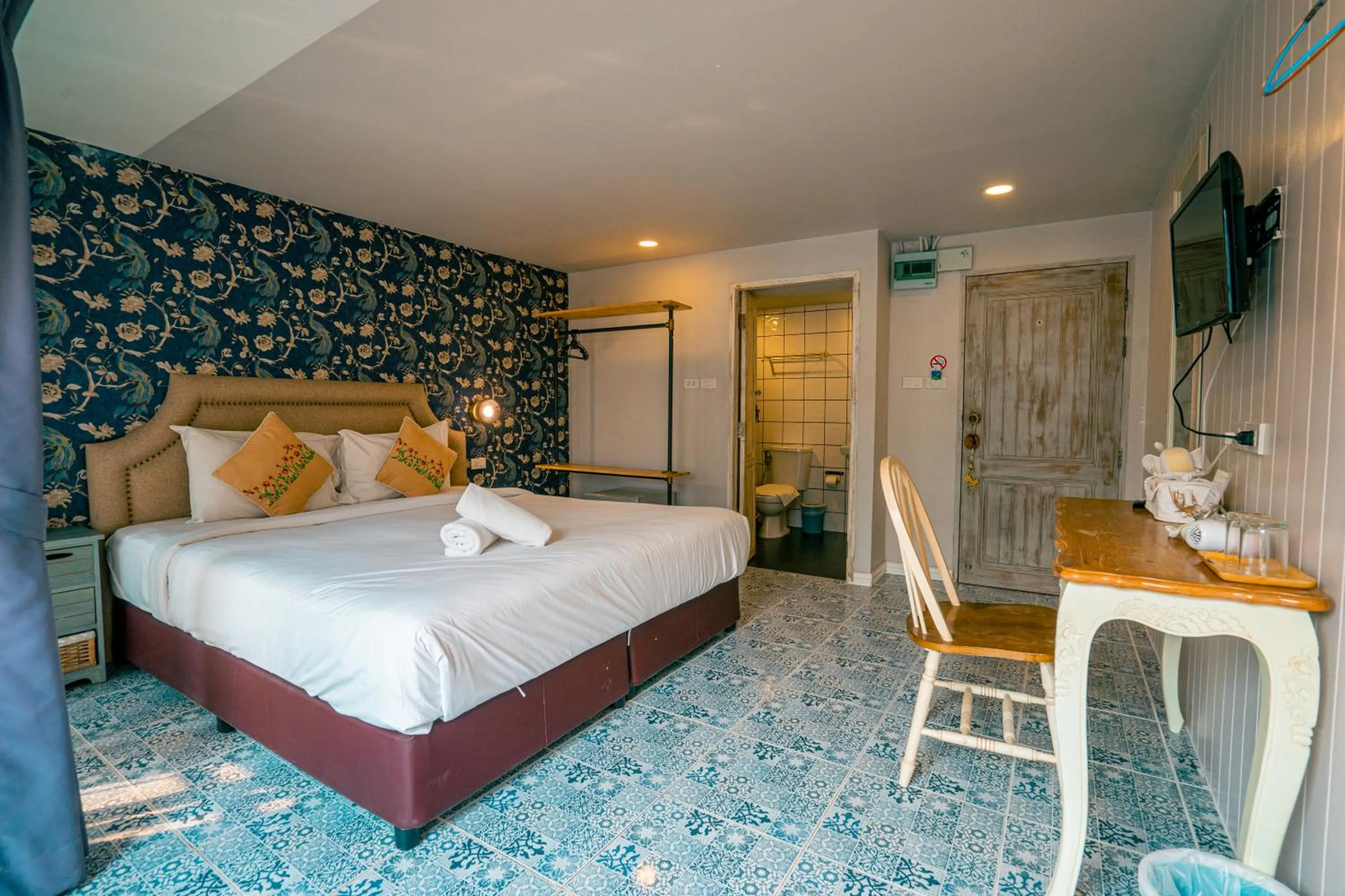 Bed in Si Phum Heritage Boutique, Chiang Mai