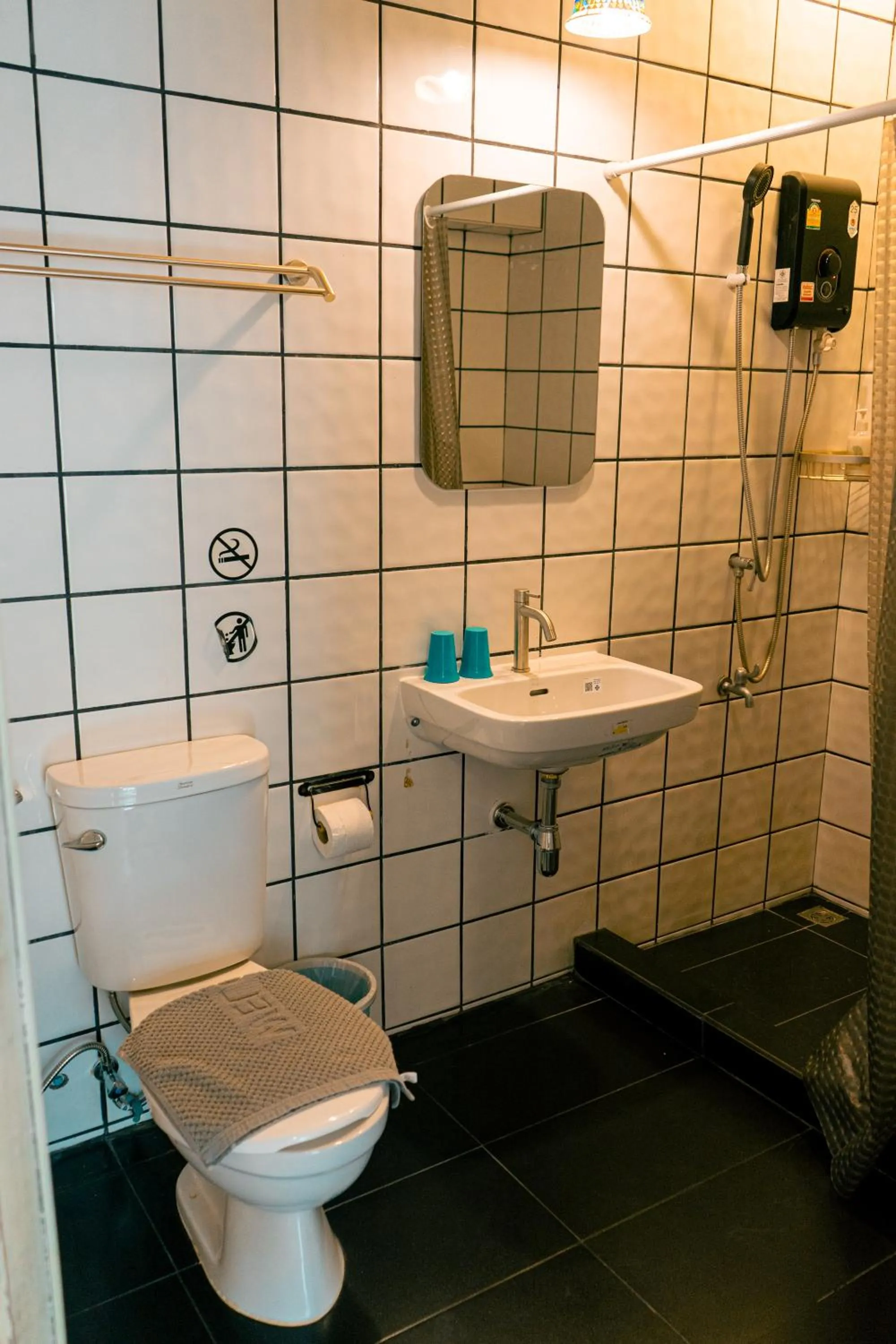 Toilet in Si Phum Heritage Boutique, Chiang Mai