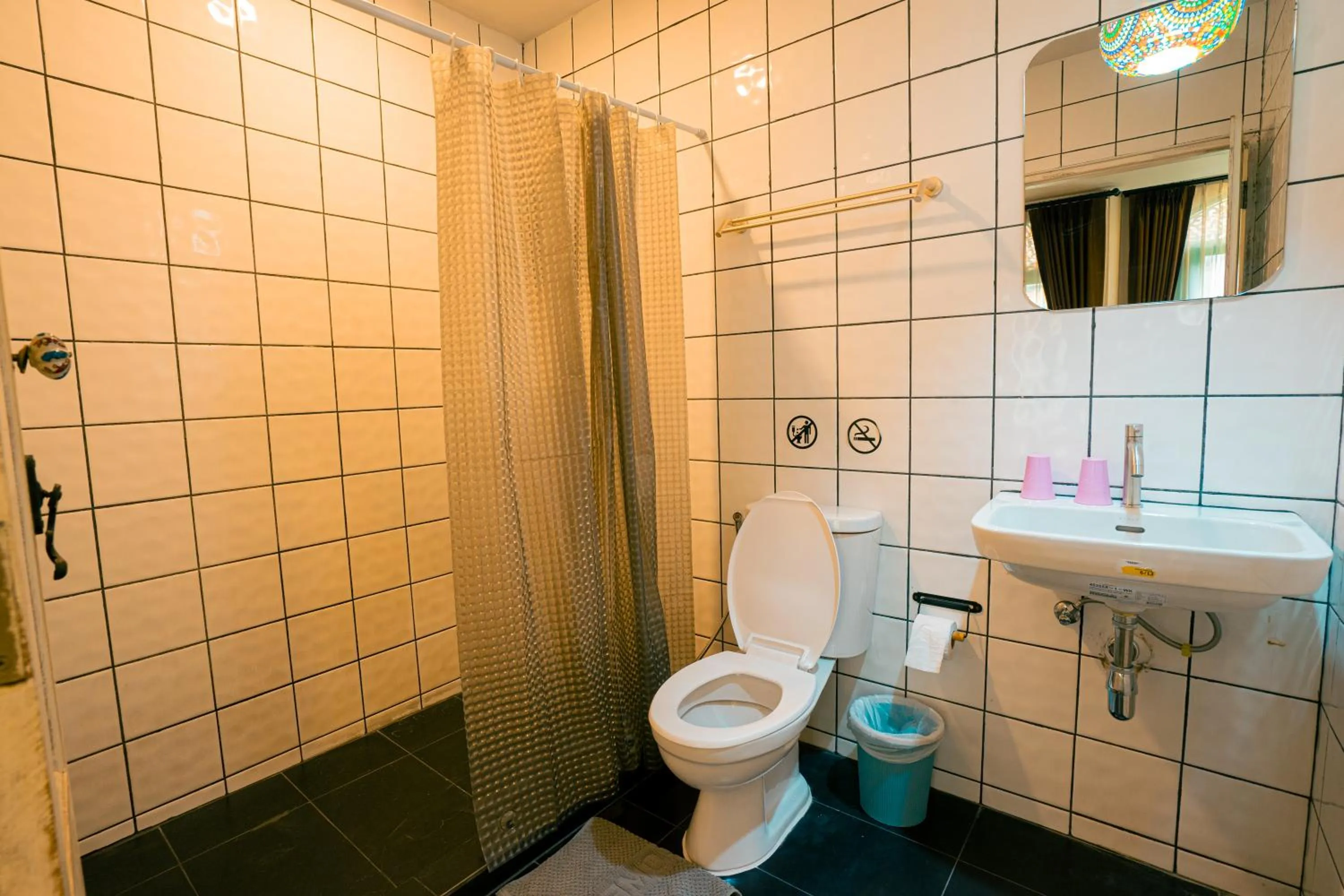 Toilet in Si Phum Heritage Boutique, Chiang Mai