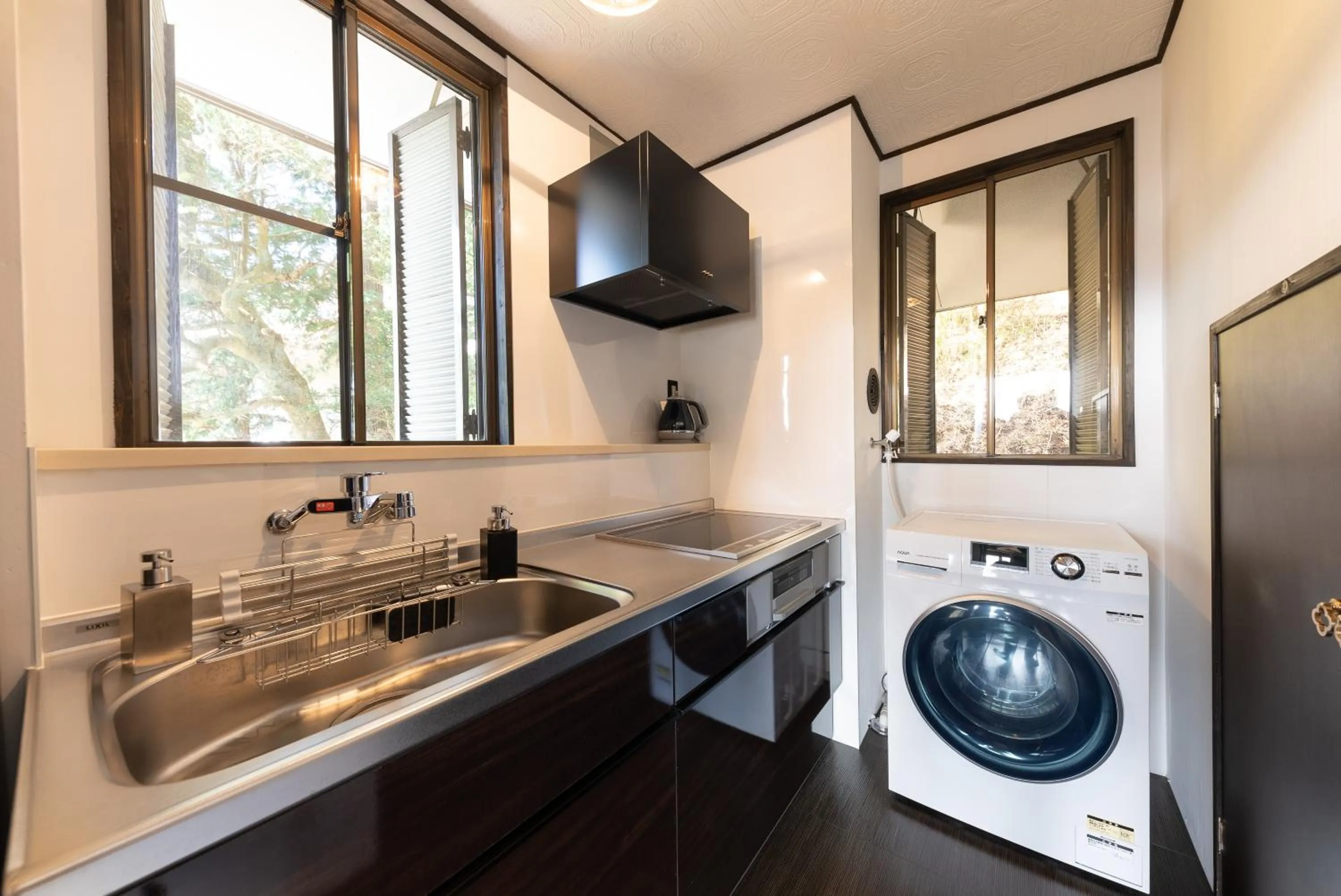 kitchen in VILLA HAKONE湖空