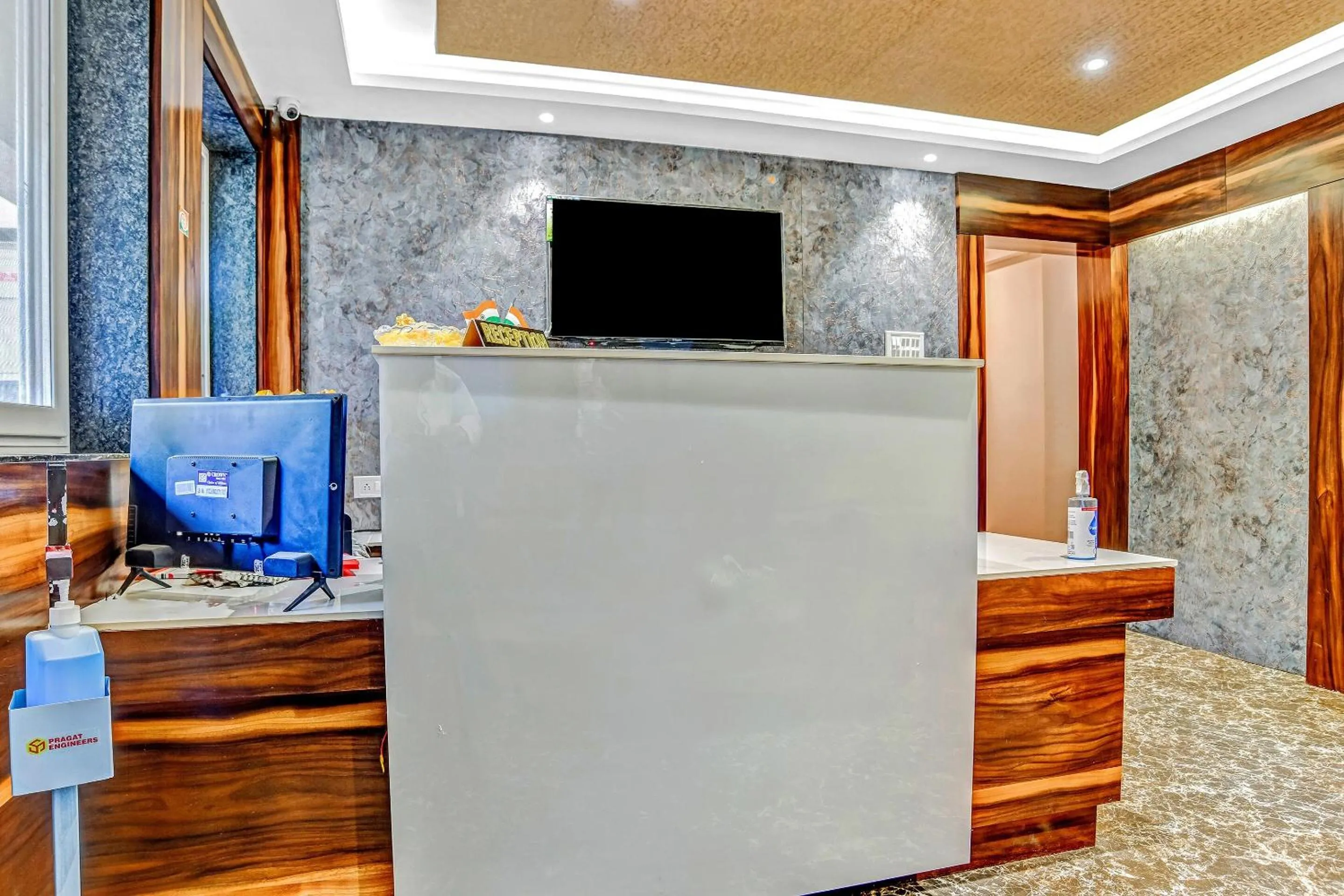 Lobby or reception in Townhouse Veena Nagar Bus Terminal Formerly Hotel Chandragupta