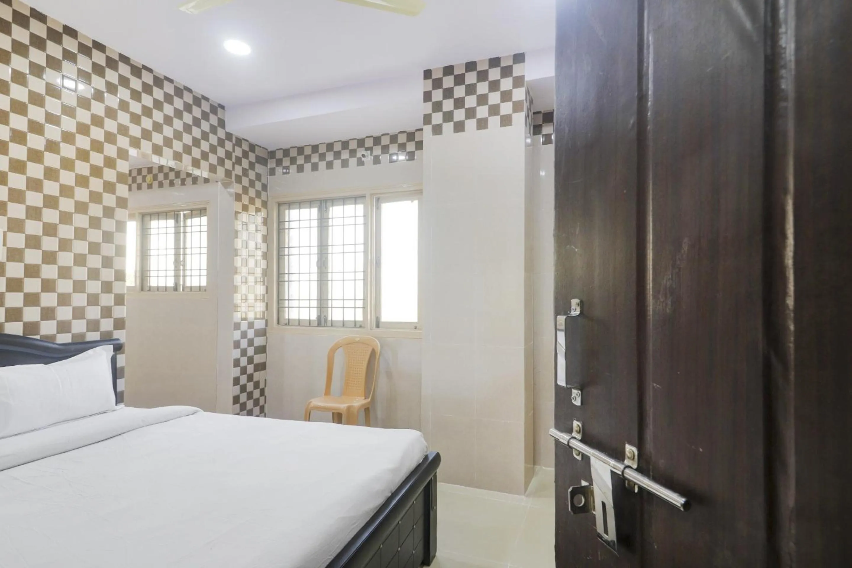 Bedroom, Bed in Hotel O Aroma Classic Near Nampally Railway station