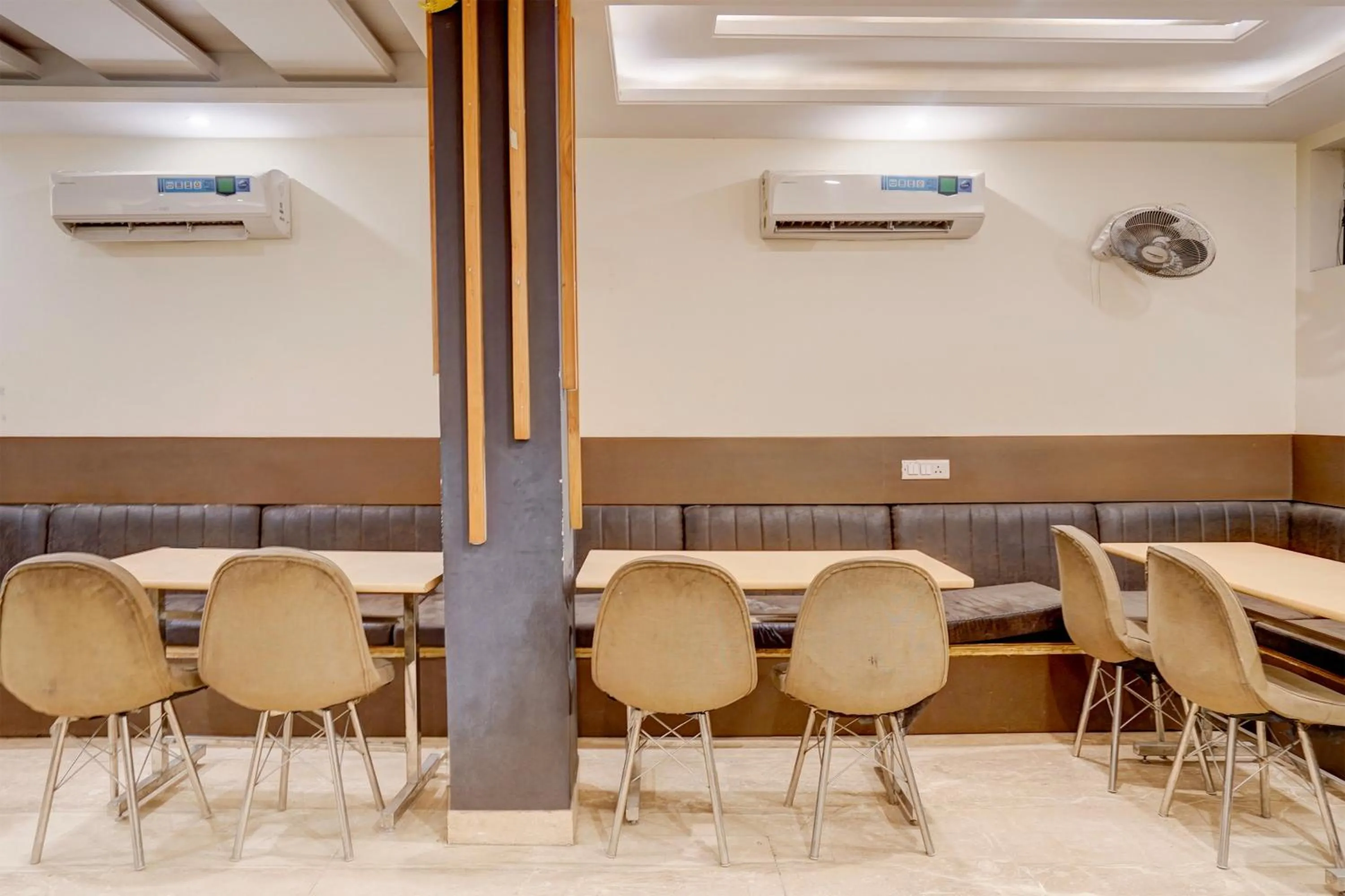 Lobby or reception in Townhouse Airport Road Delhi