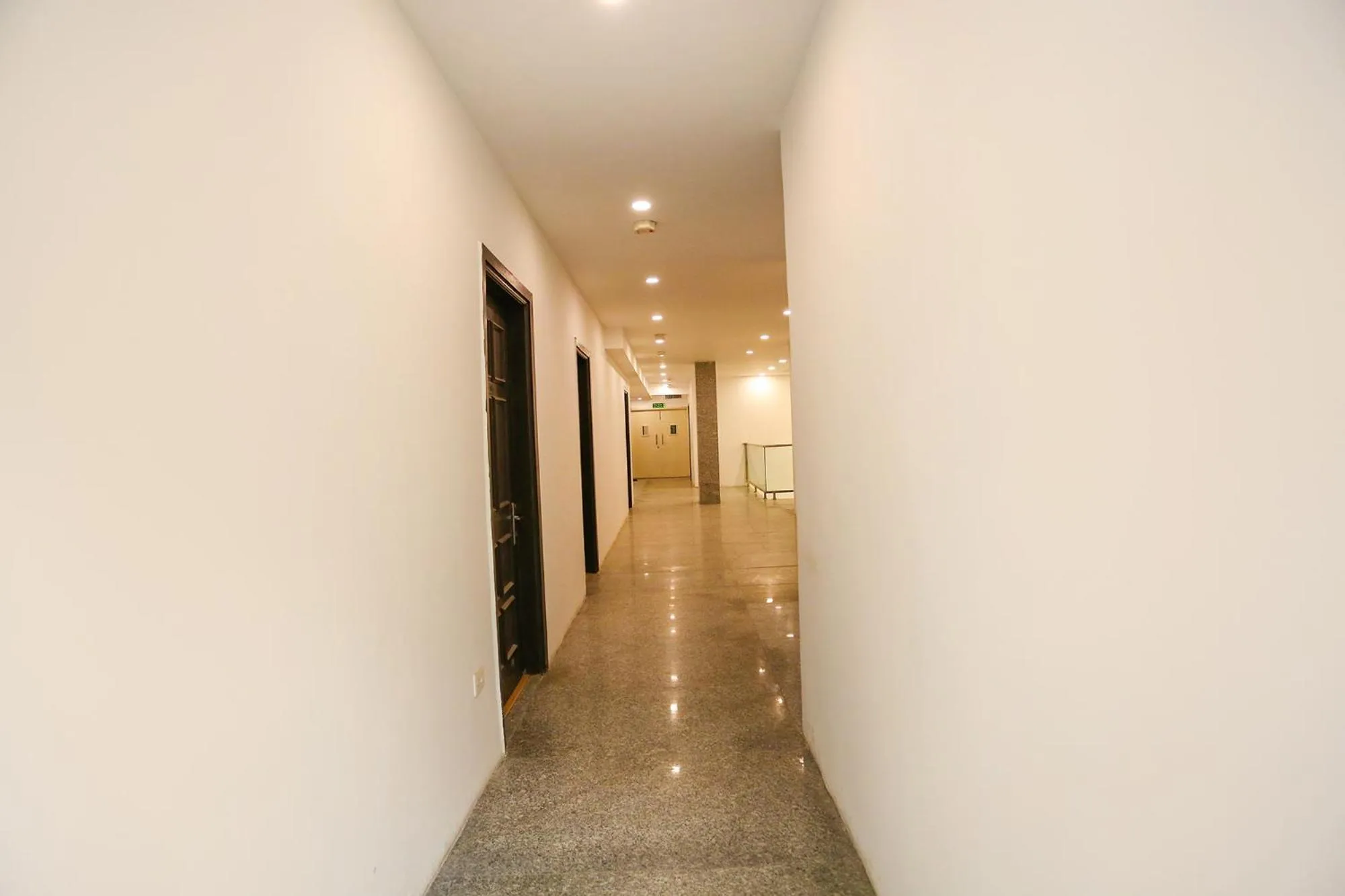 Lobby or reception in FabHotel Moro Paschim Vihar