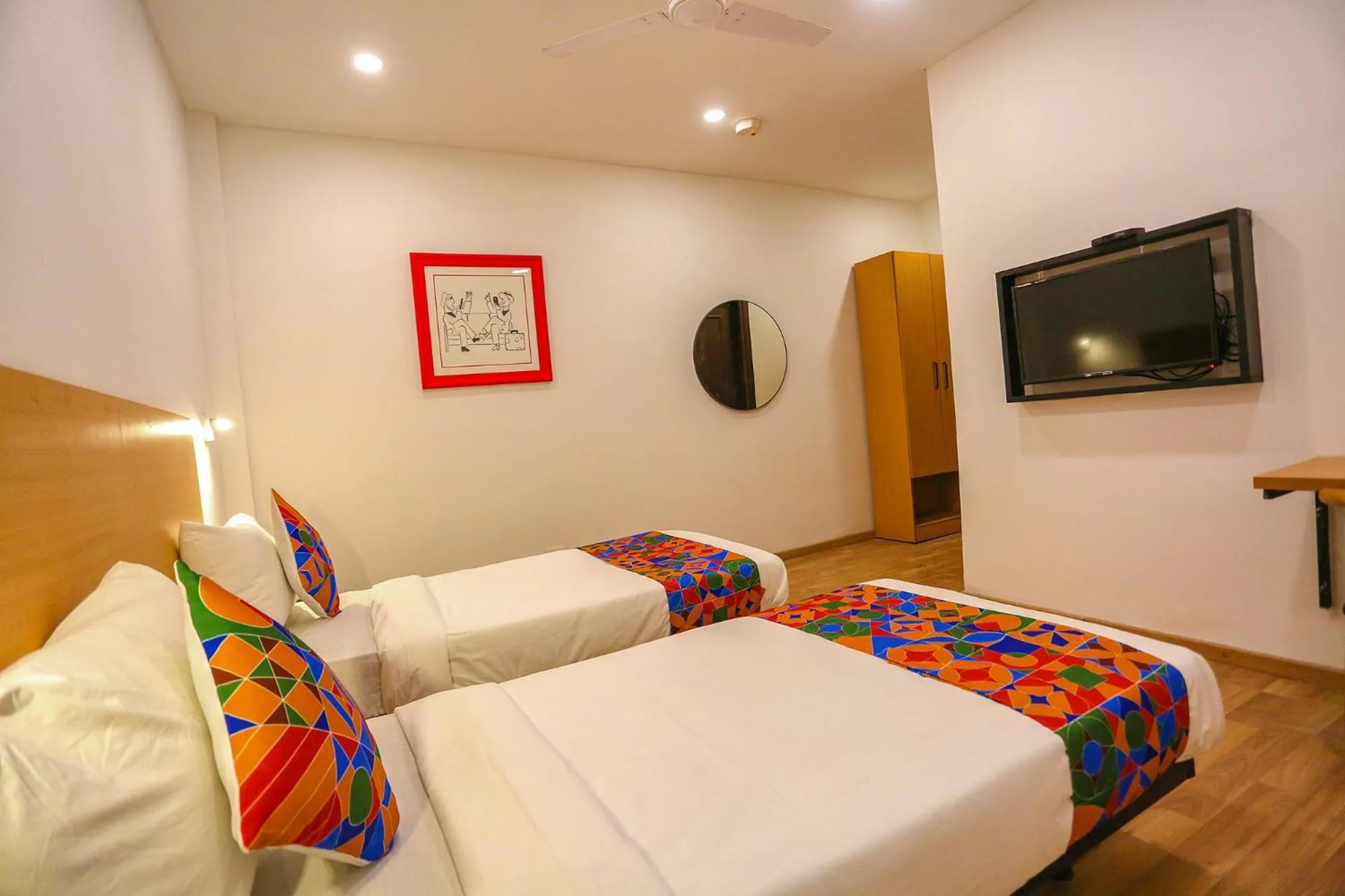 Bed in FabHotel Moro Paschim Vihar