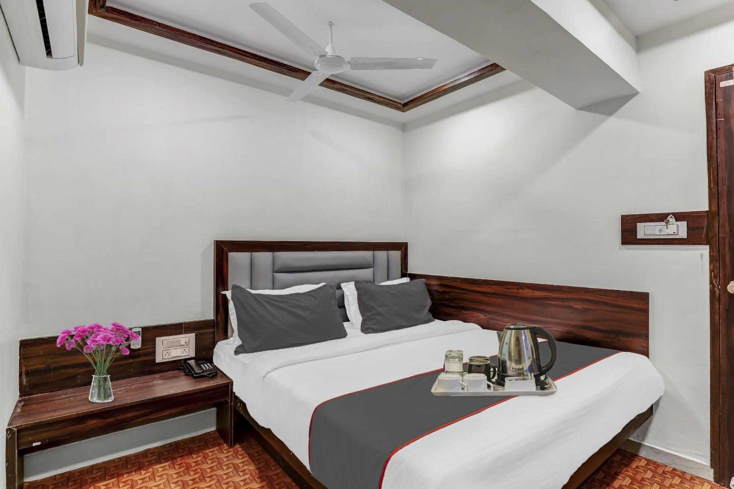 Facade/entrance, Bed in Collection O Laxmi Kuber