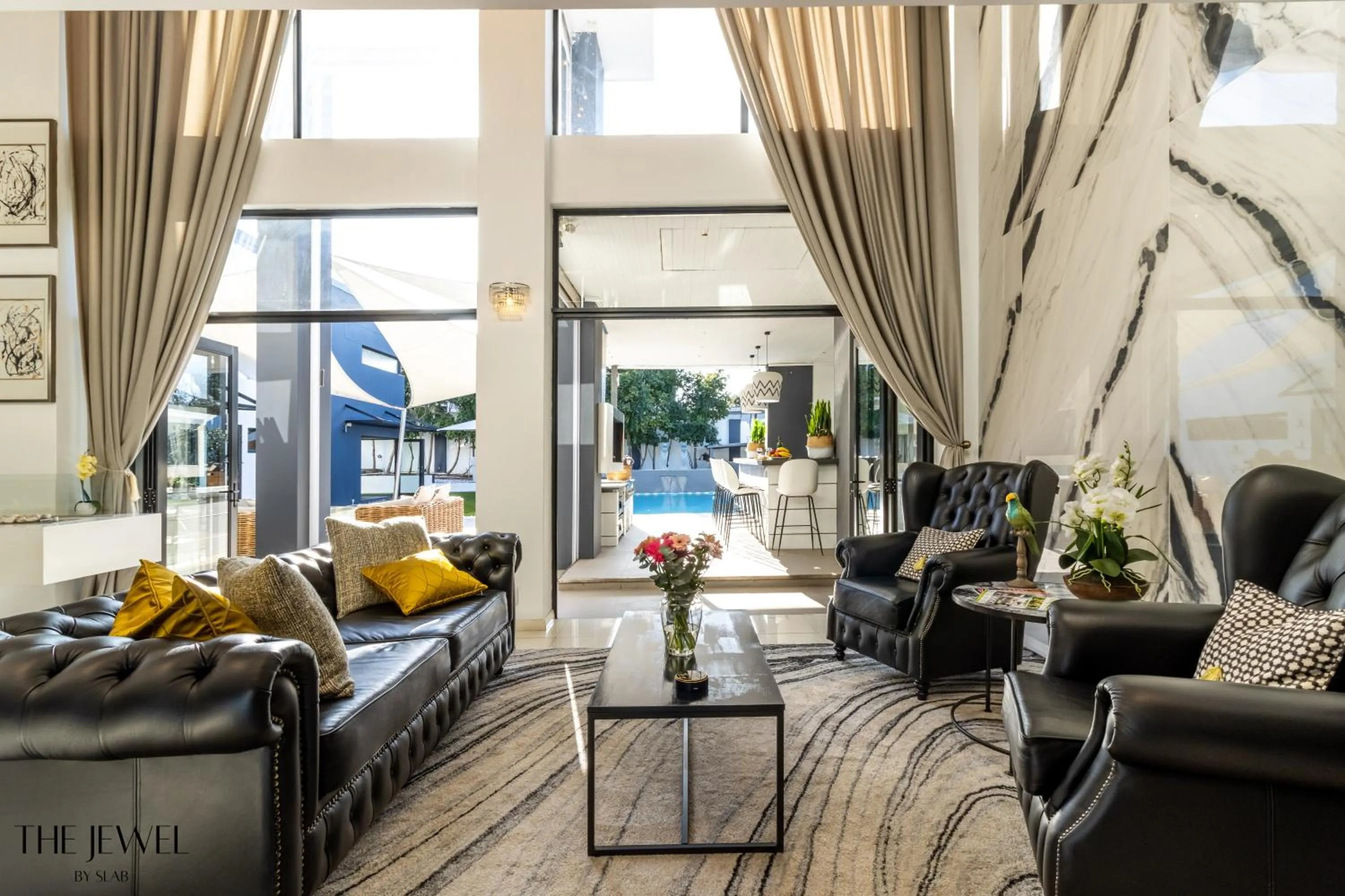 Living room in The Jewel B&B