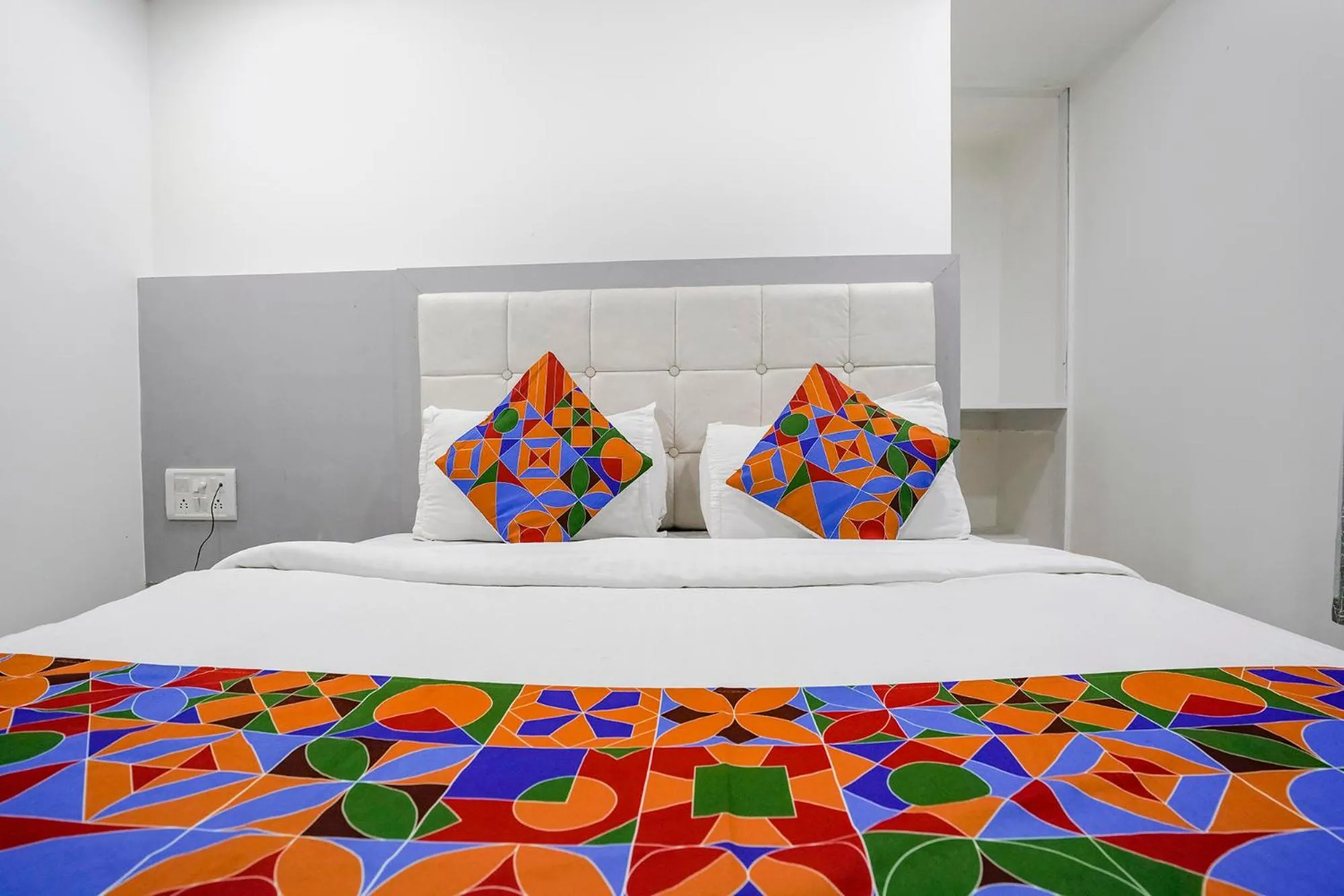 Bed in Via Park Residency