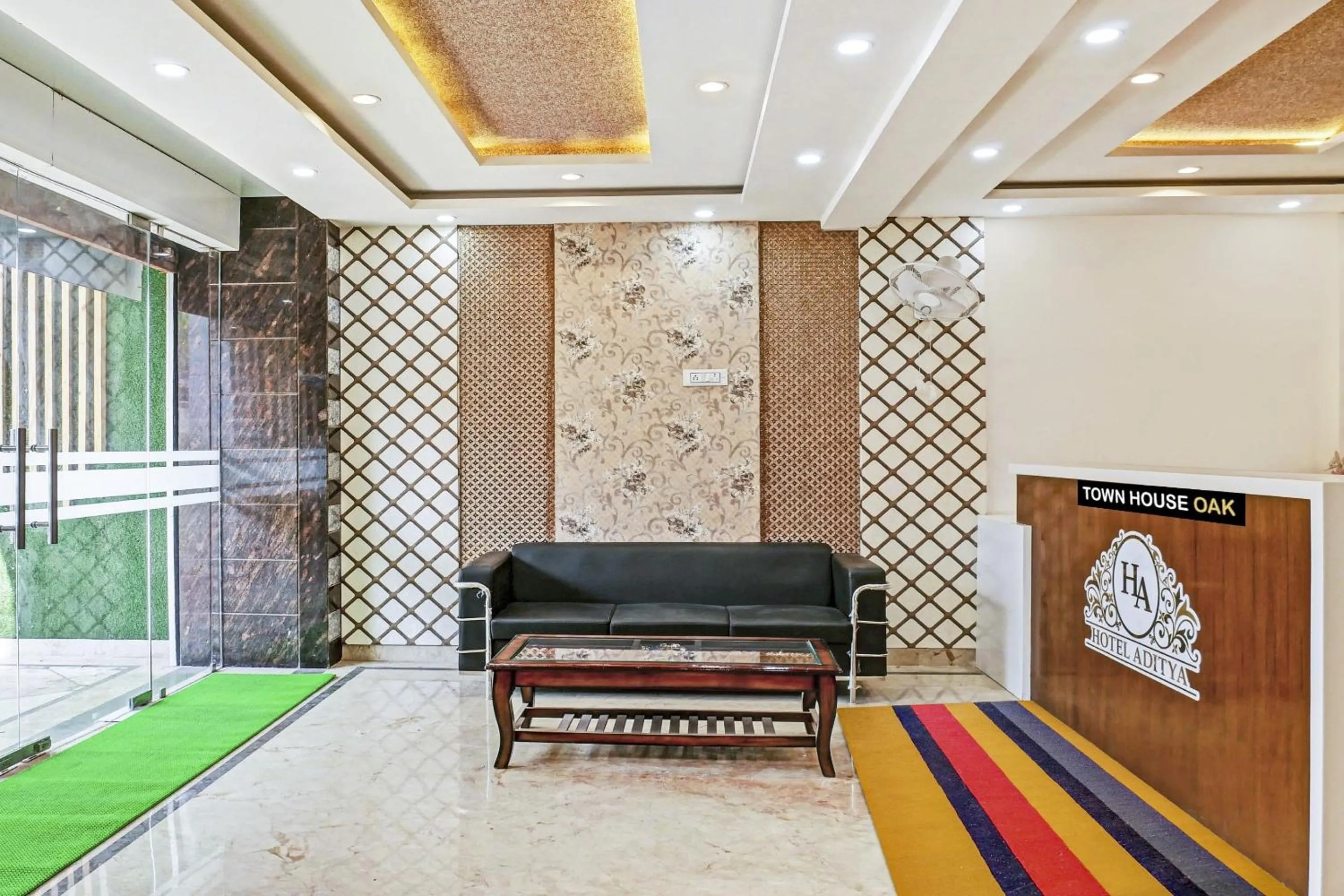 Restaurant/places to eat in Hotel O Aditya residency