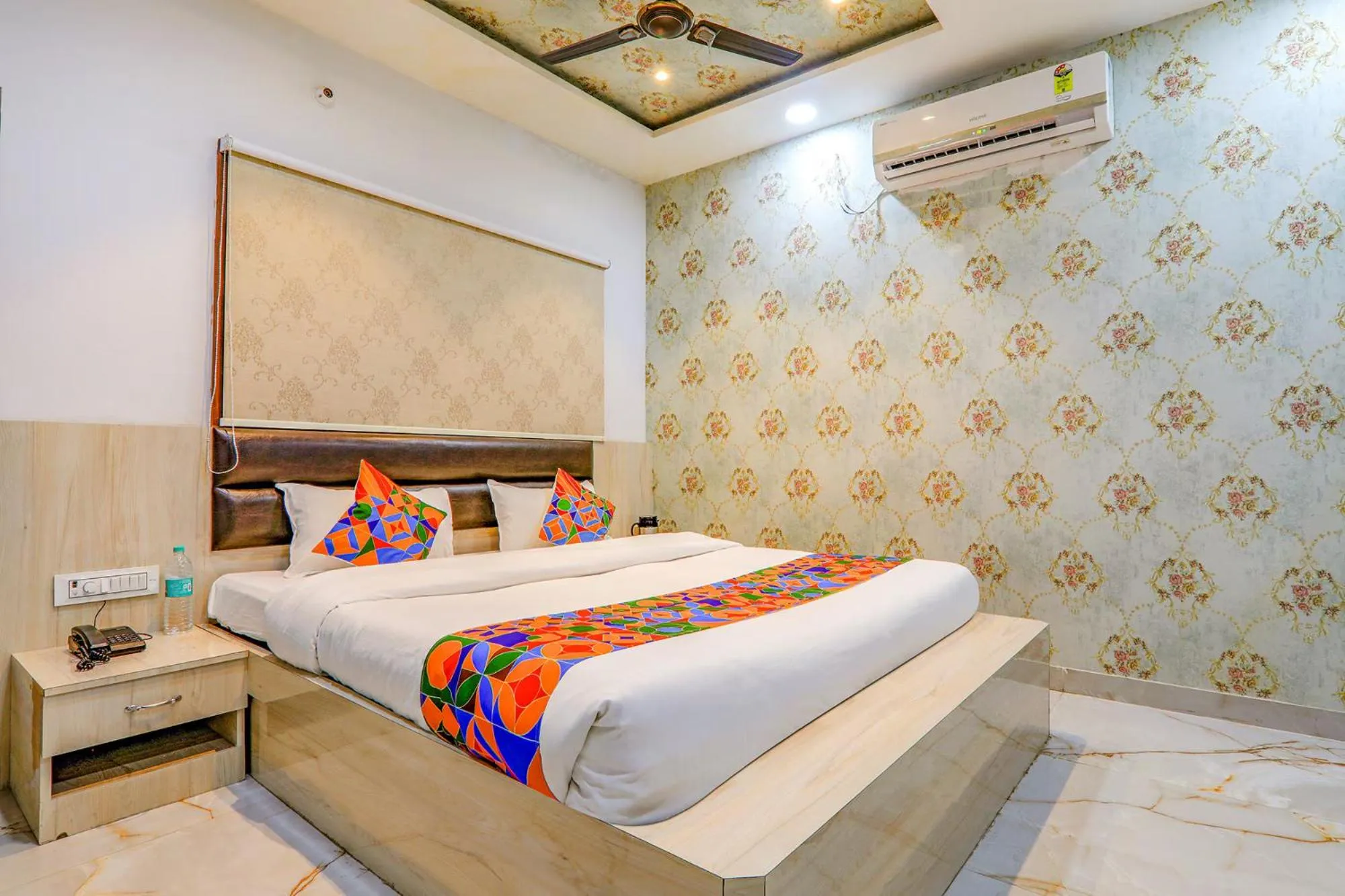 Bed in FabHotel Super 3 Premium - Banaras Railway Station