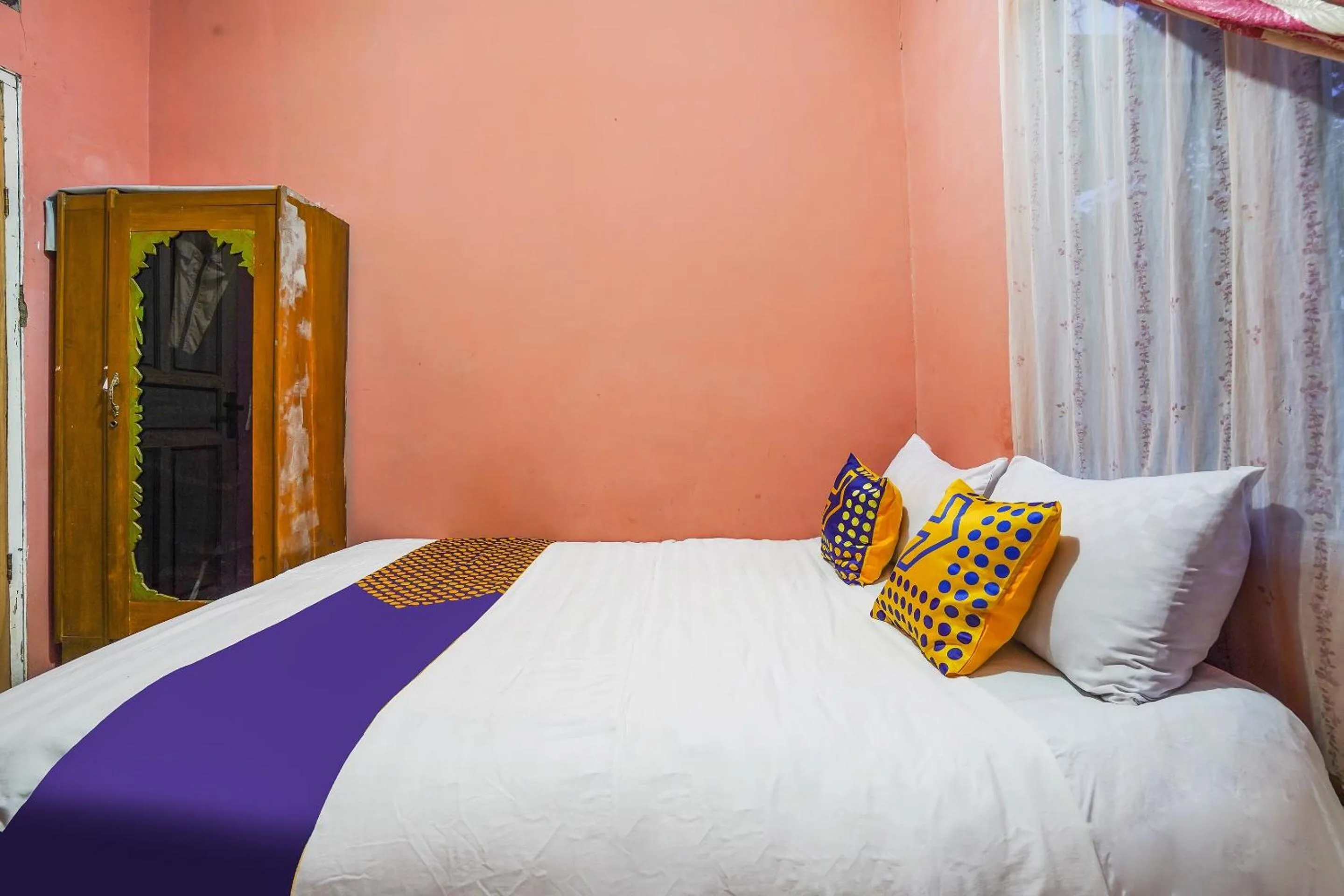 Bedroom in OYO Homes 90916 Eco Tourism Geopark Rajamandala Homestay Syariah