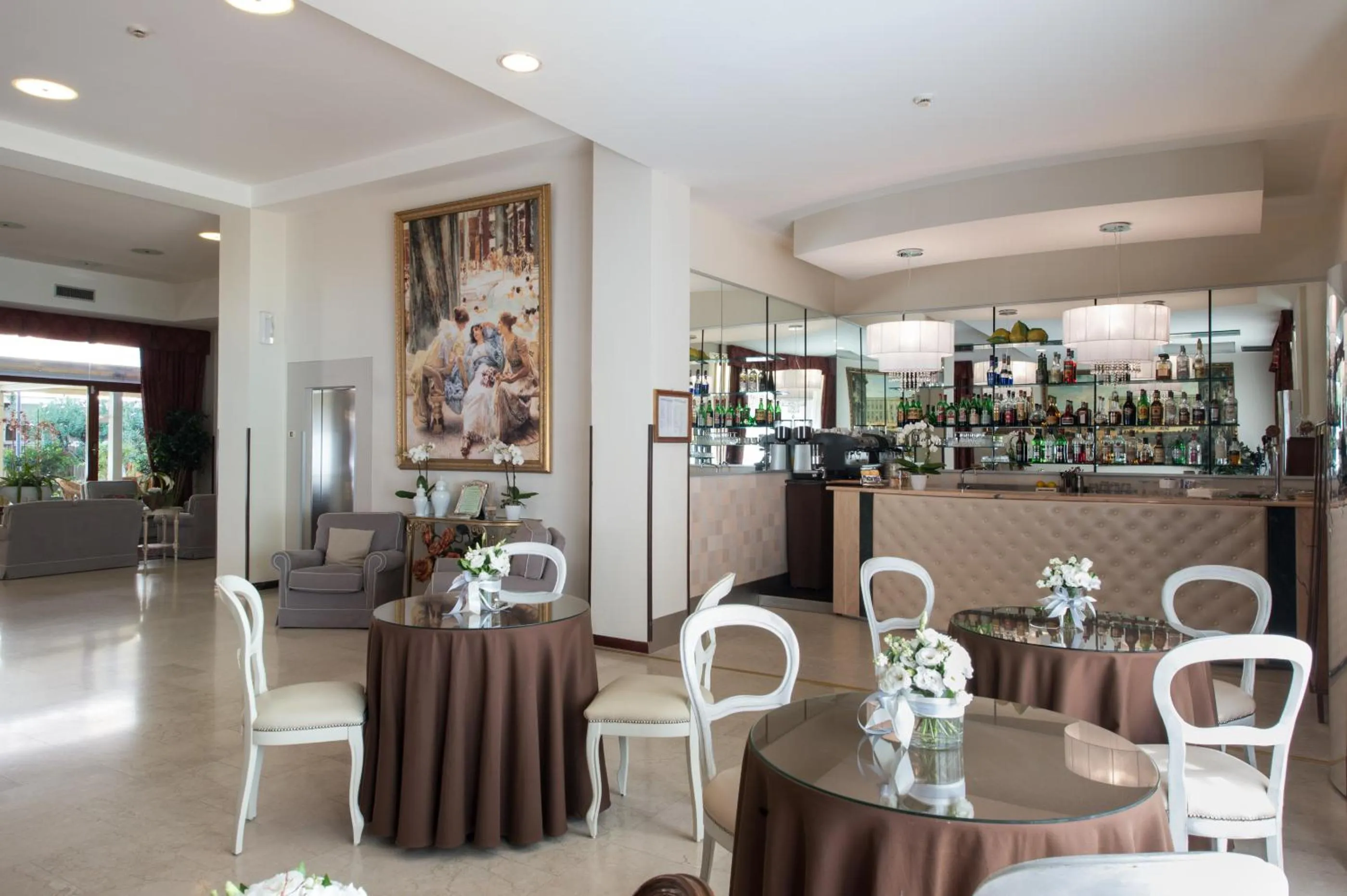 Lounge or bar in Hotel Ariston & Spa