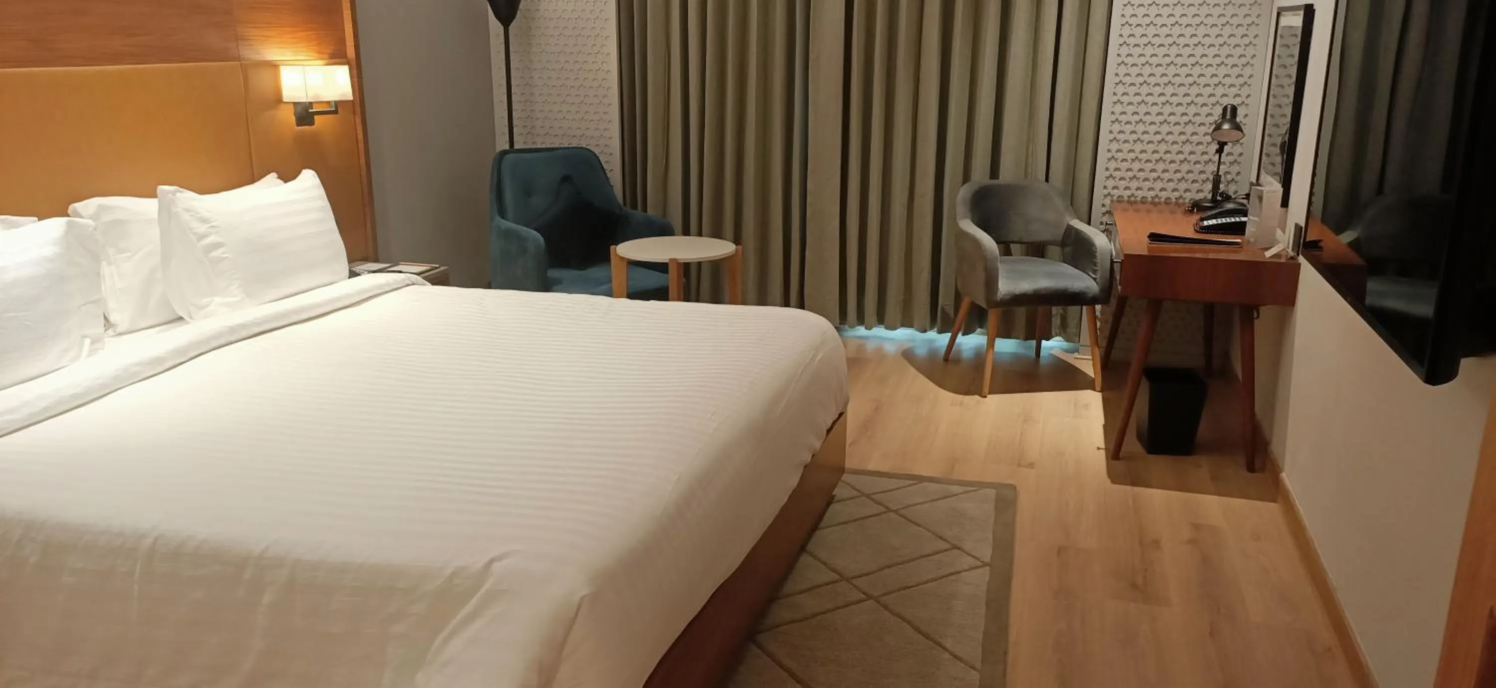 Photo of the whole room, Bed in Radisson Hotel Nathdwara