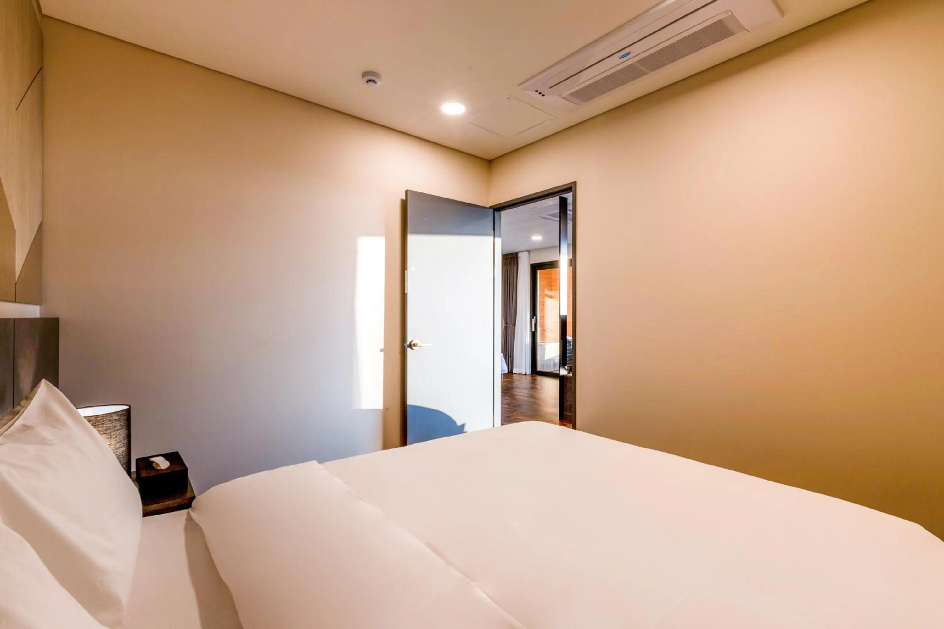 Bed in Urban-Est Hotel