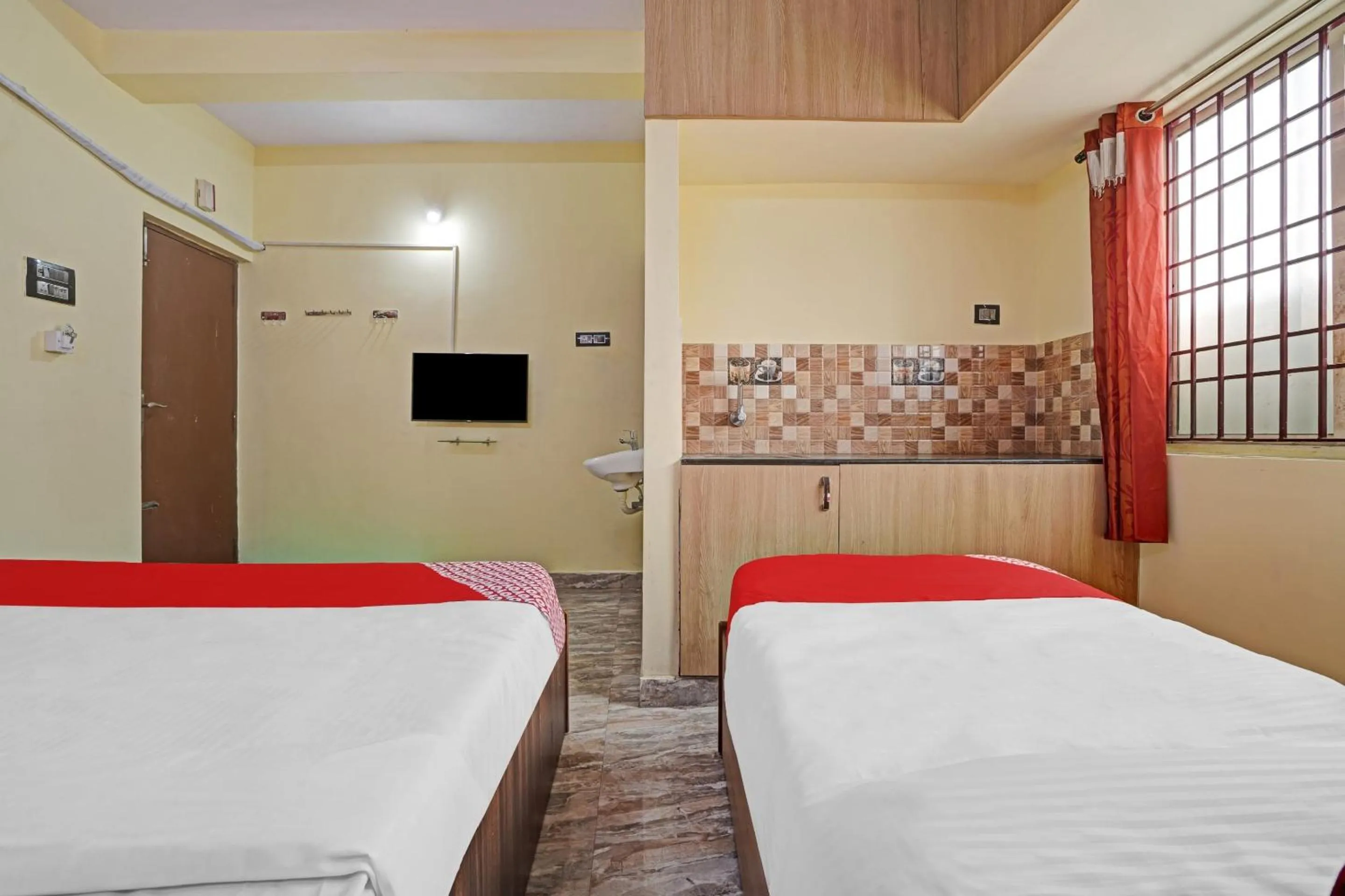 Bedroom, Bed in Hotel O T.Nagar