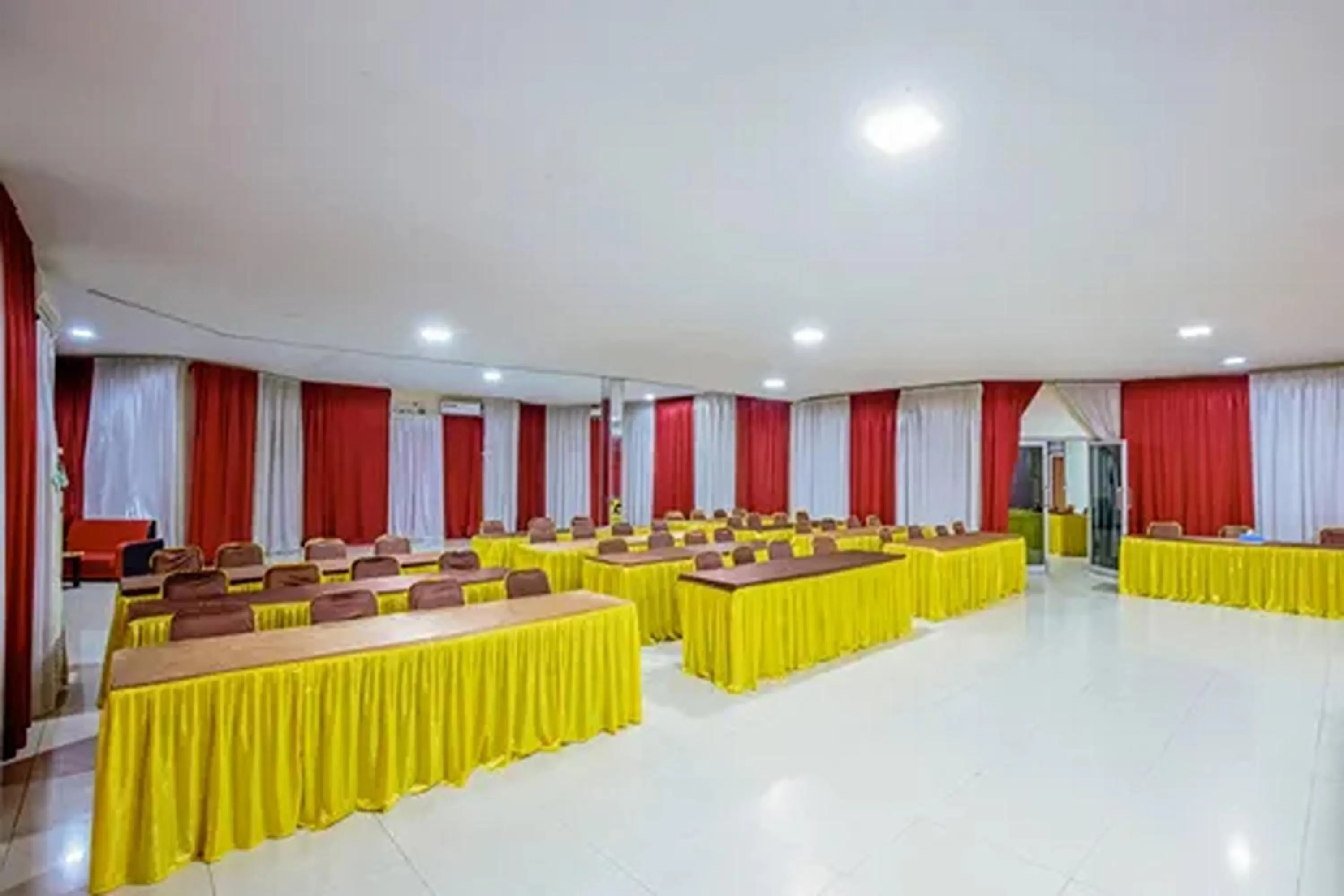 Living room in Malibou Hotel Medan