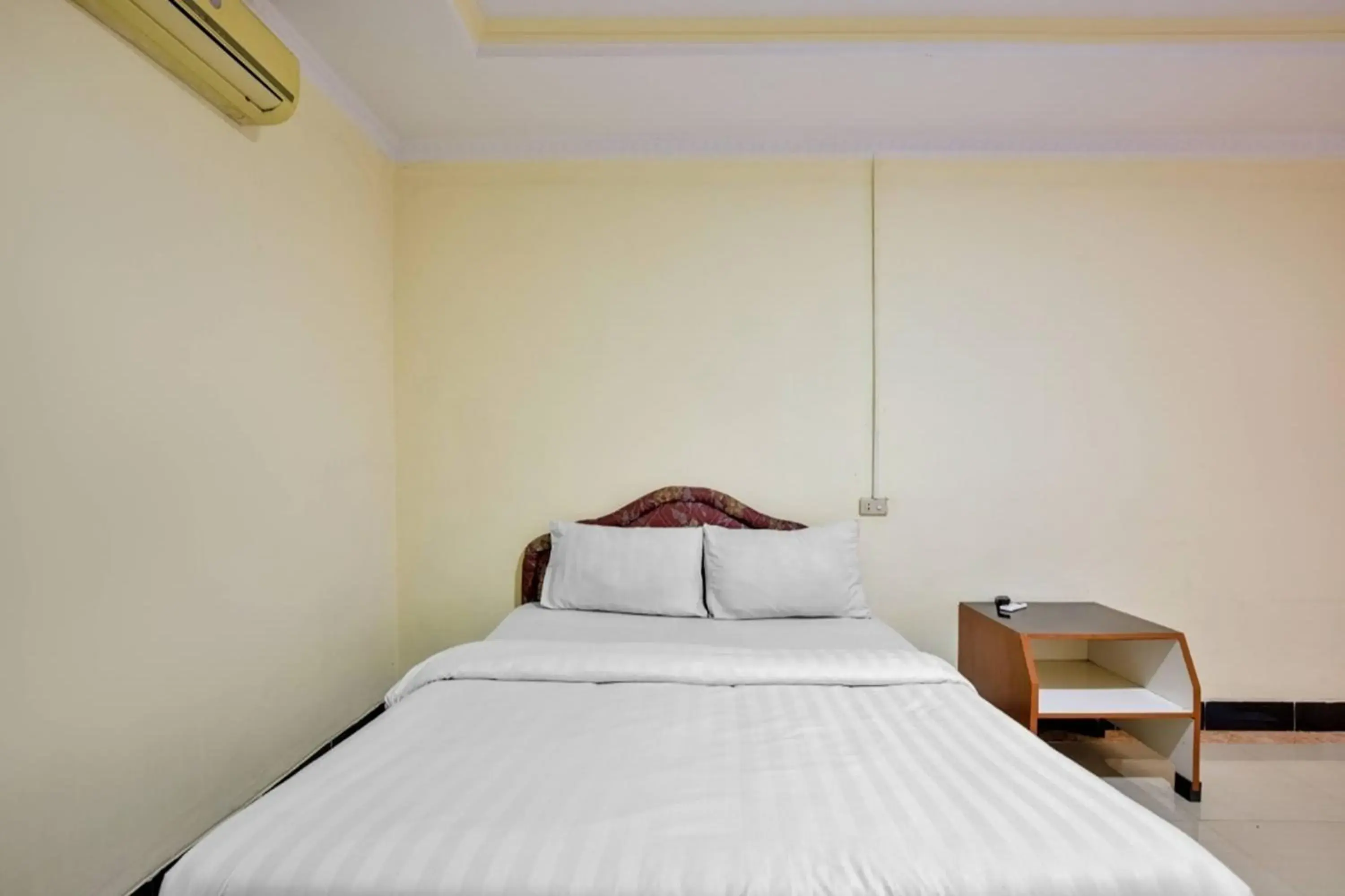 Superior Double Room in Malibou Hotel Medan Superior Double Room in Malibou Hotel Medan