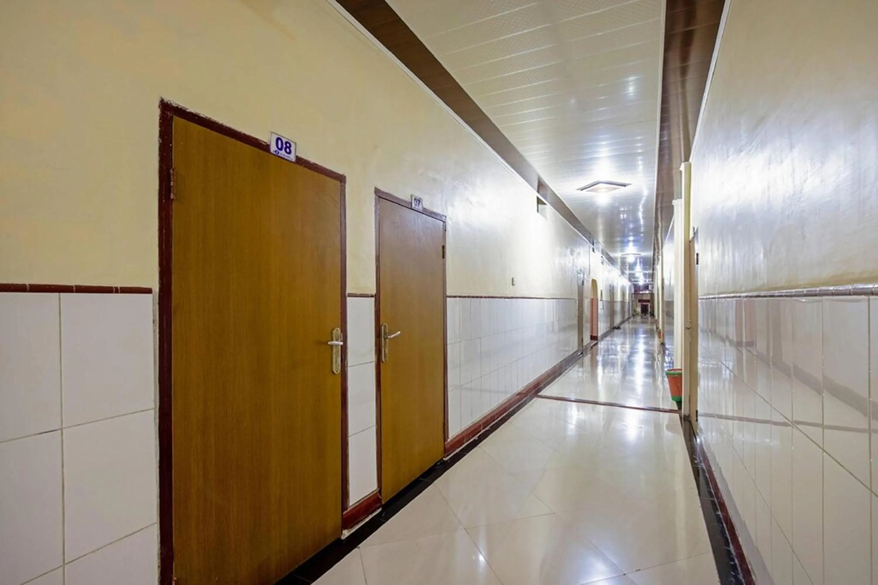 microwave in Malibou Hotel Medan