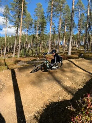 Cycling in Hotell Tjamstan Malå