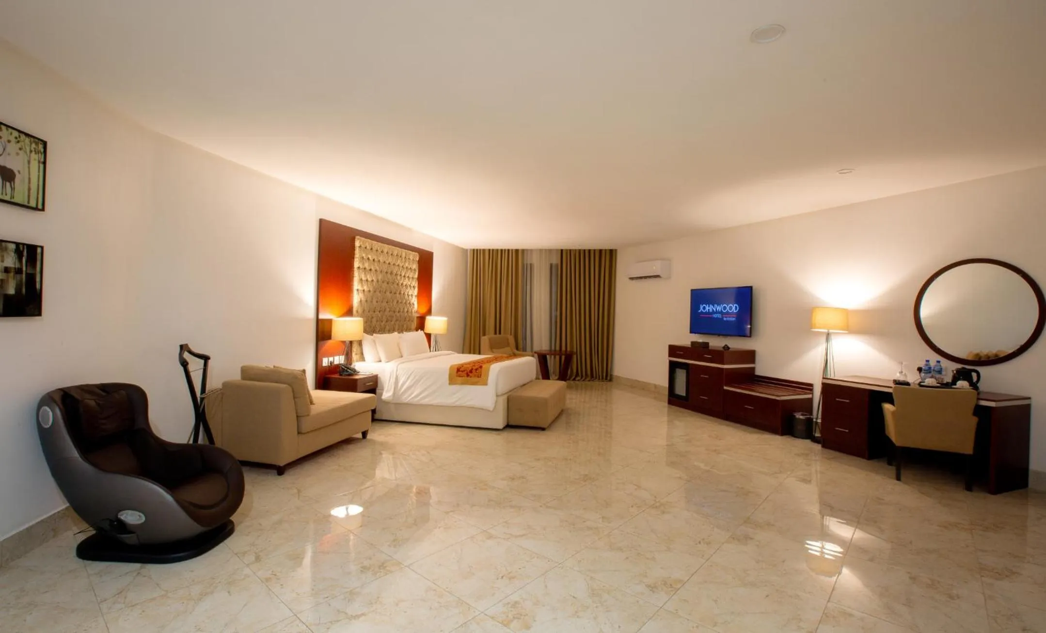 Bed in JOHNWOOD HOTEL by Bolton