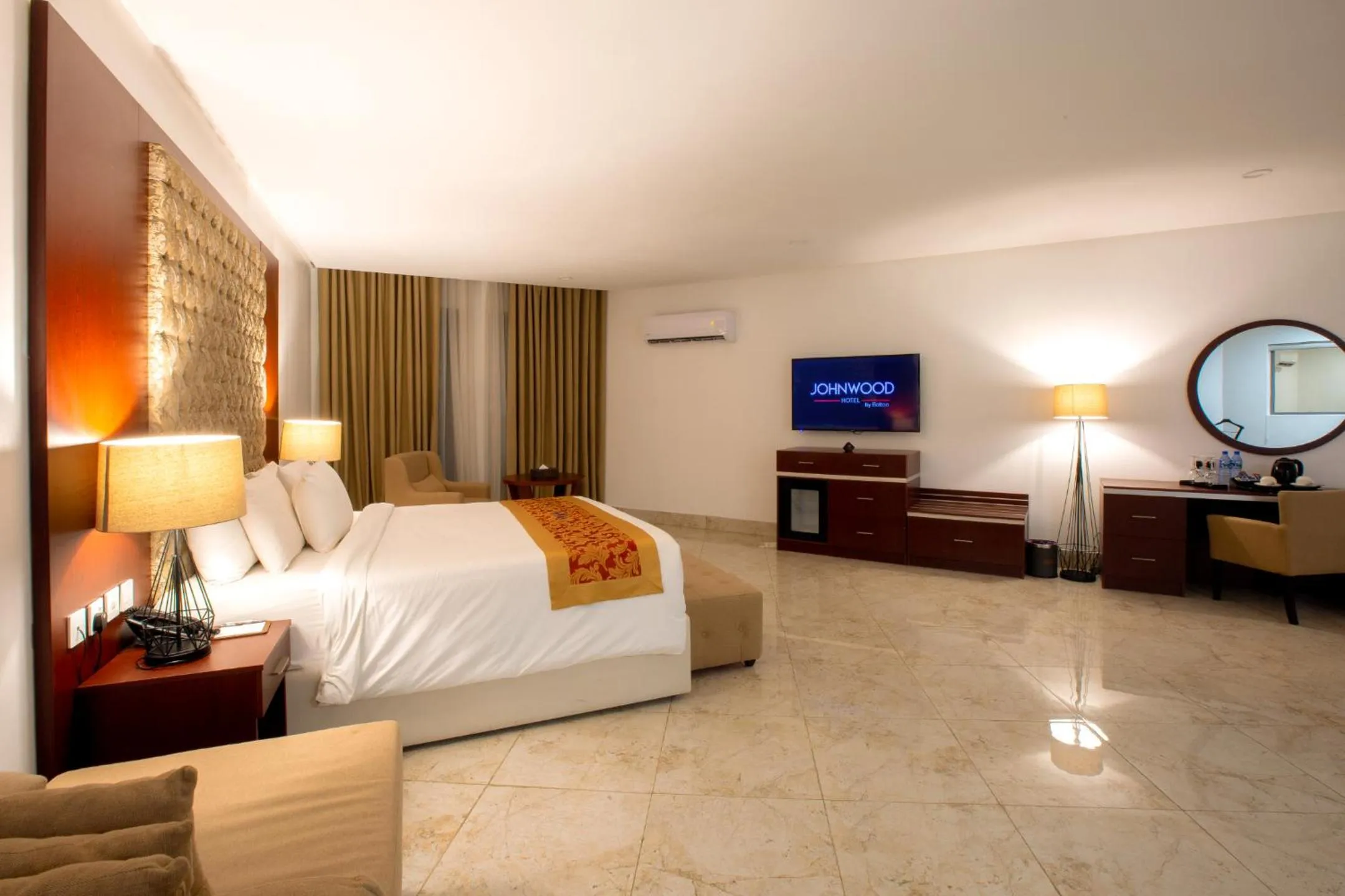 Bed in JOHNWOOD HOTEL by Bolton