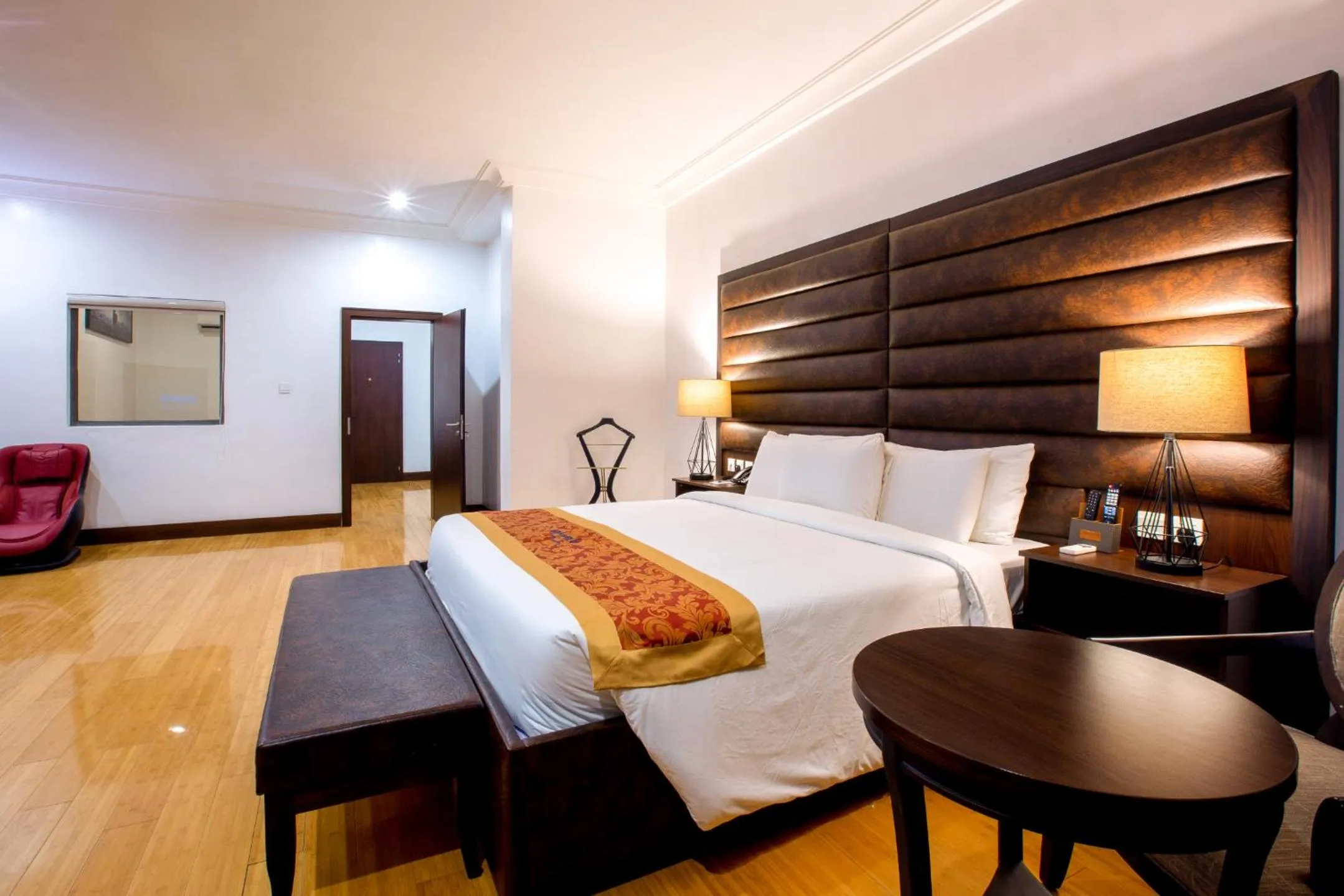 Bed in JOHNWOOD HOTEL by Bolton