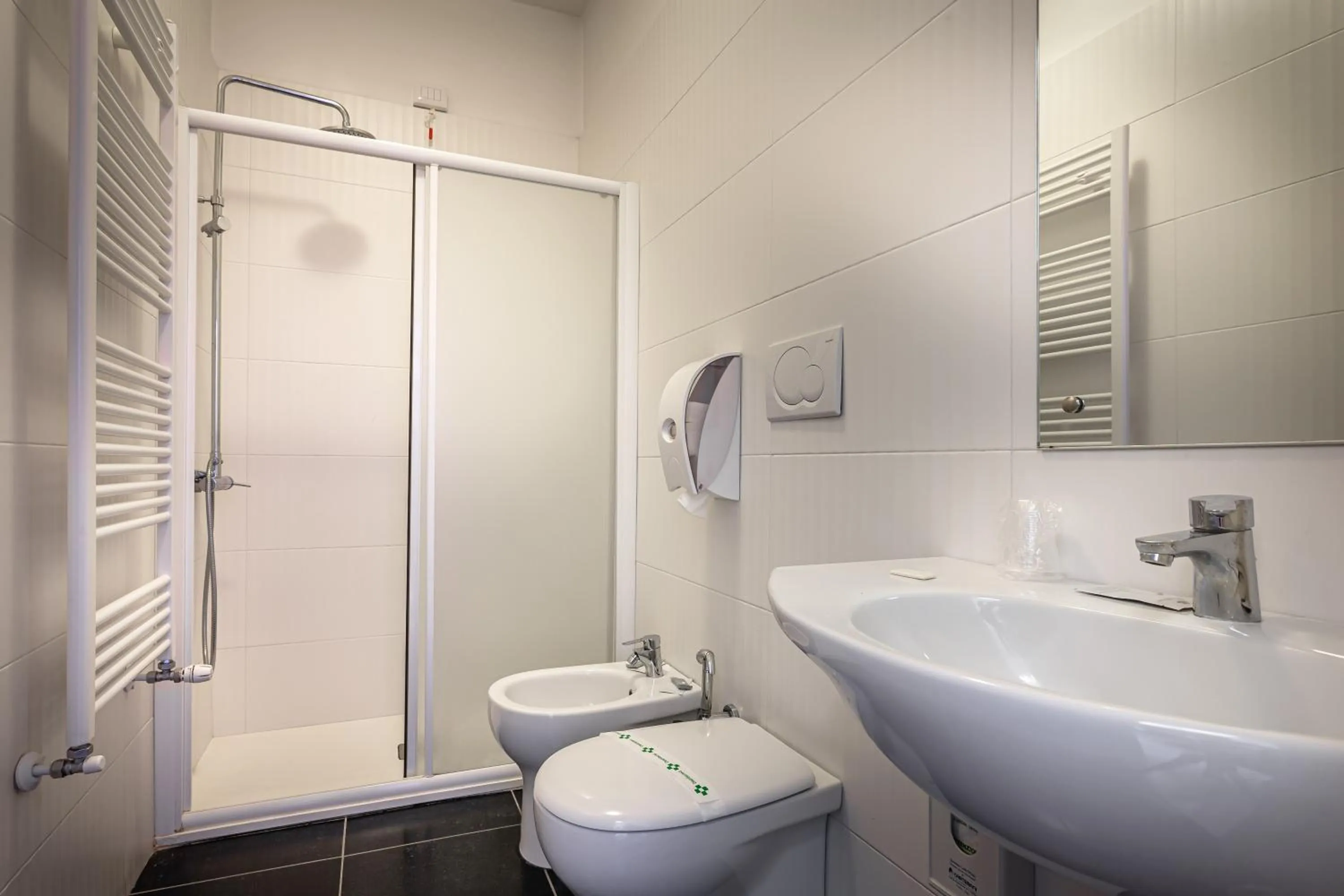 Shower in Pasta Residence Italia Malpensa