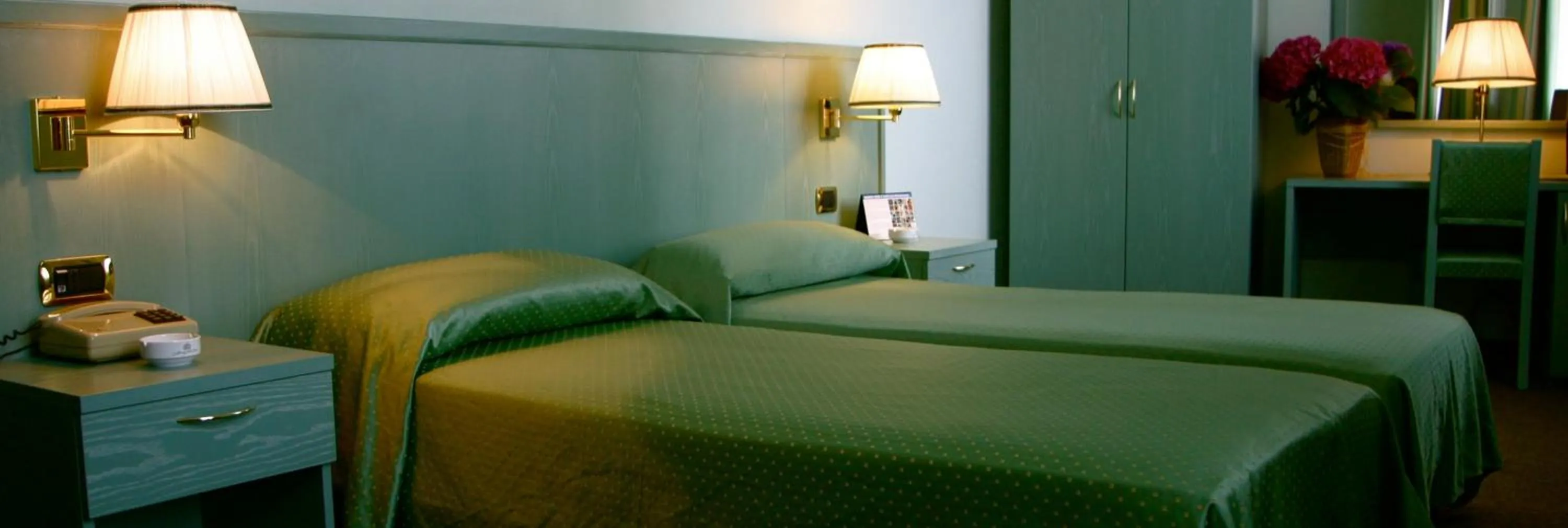 Bed in Albergo Della Corona