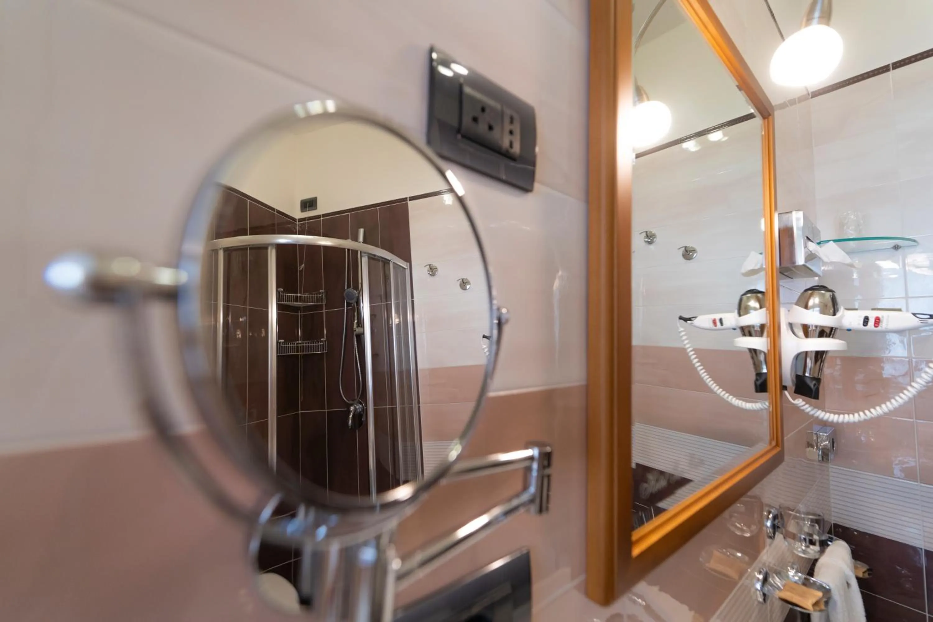 Bathroom in Hotel San Pietro