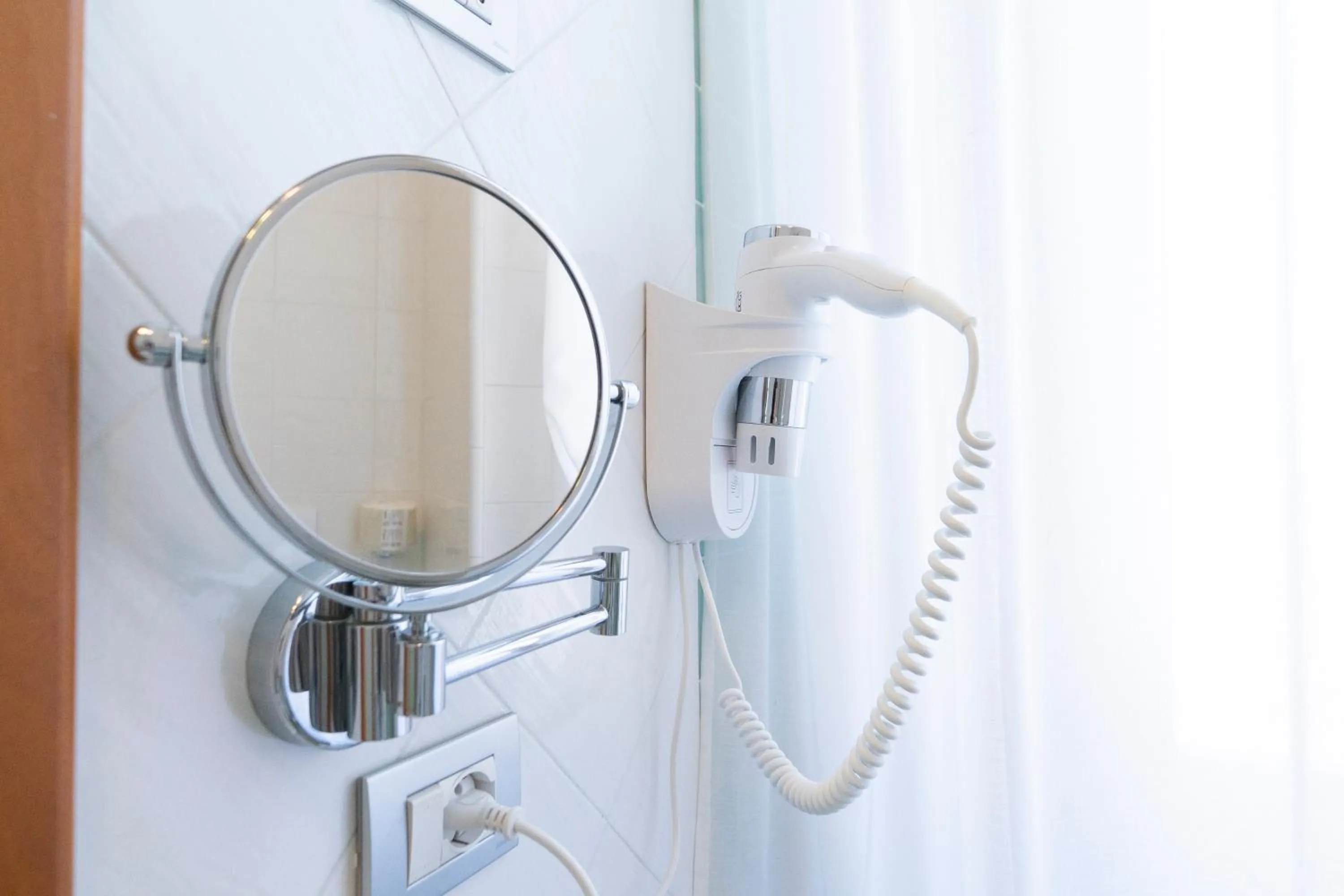 Shower in Hotel San Pietro