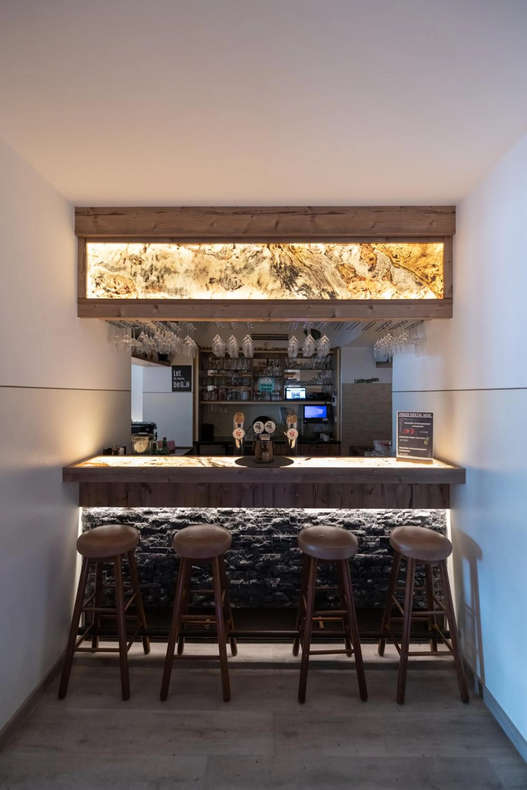 oven in Hotel Restaurant Schwarzer Adler