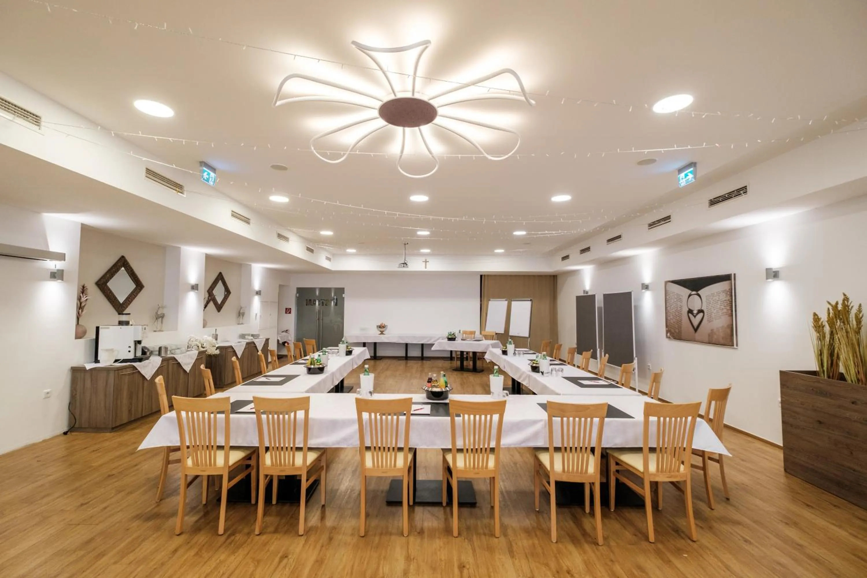 Meeting/conference room in Hotel Restaurant Schwarzer Adler