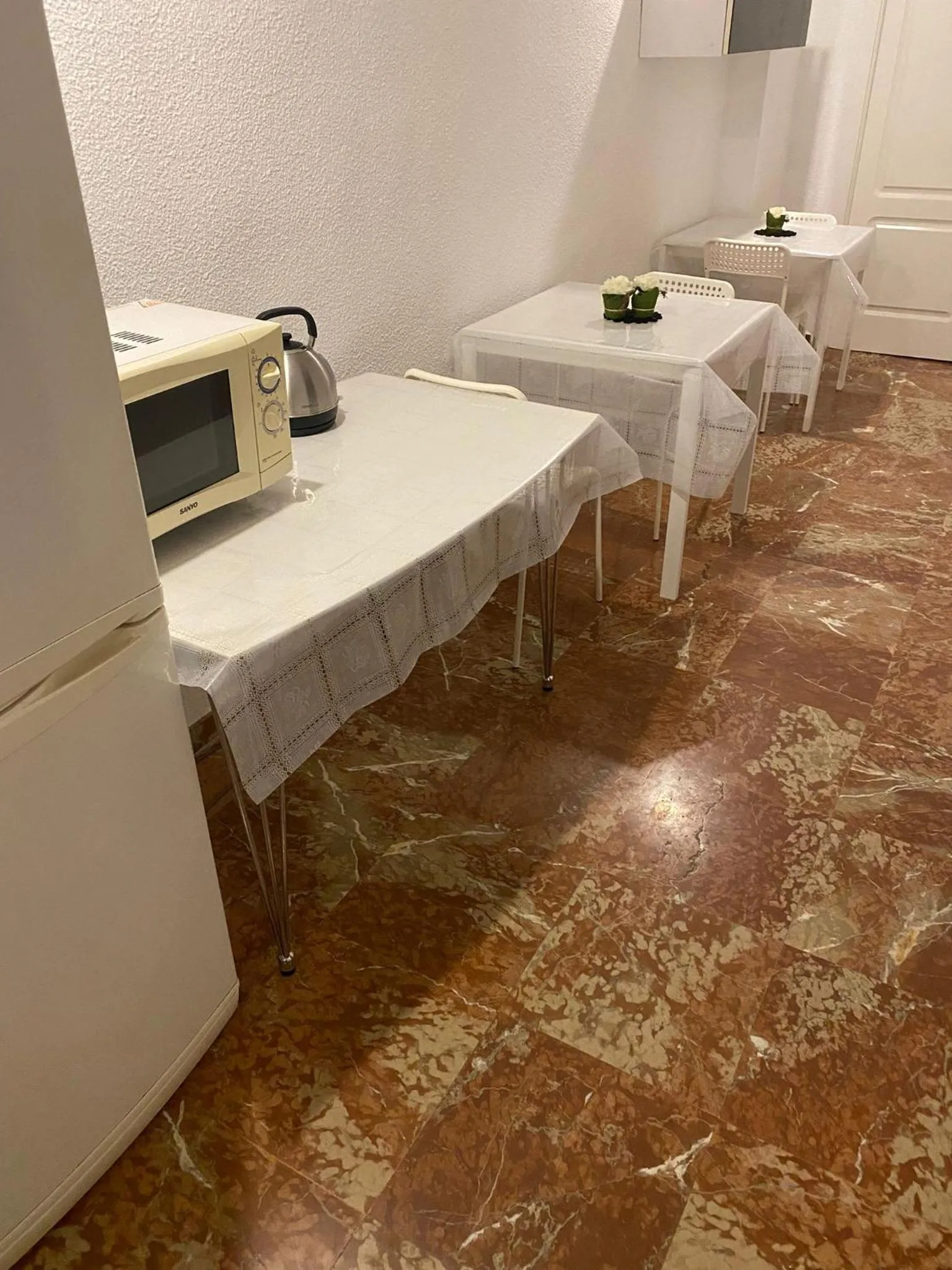 Dining area in Pension El Dorado