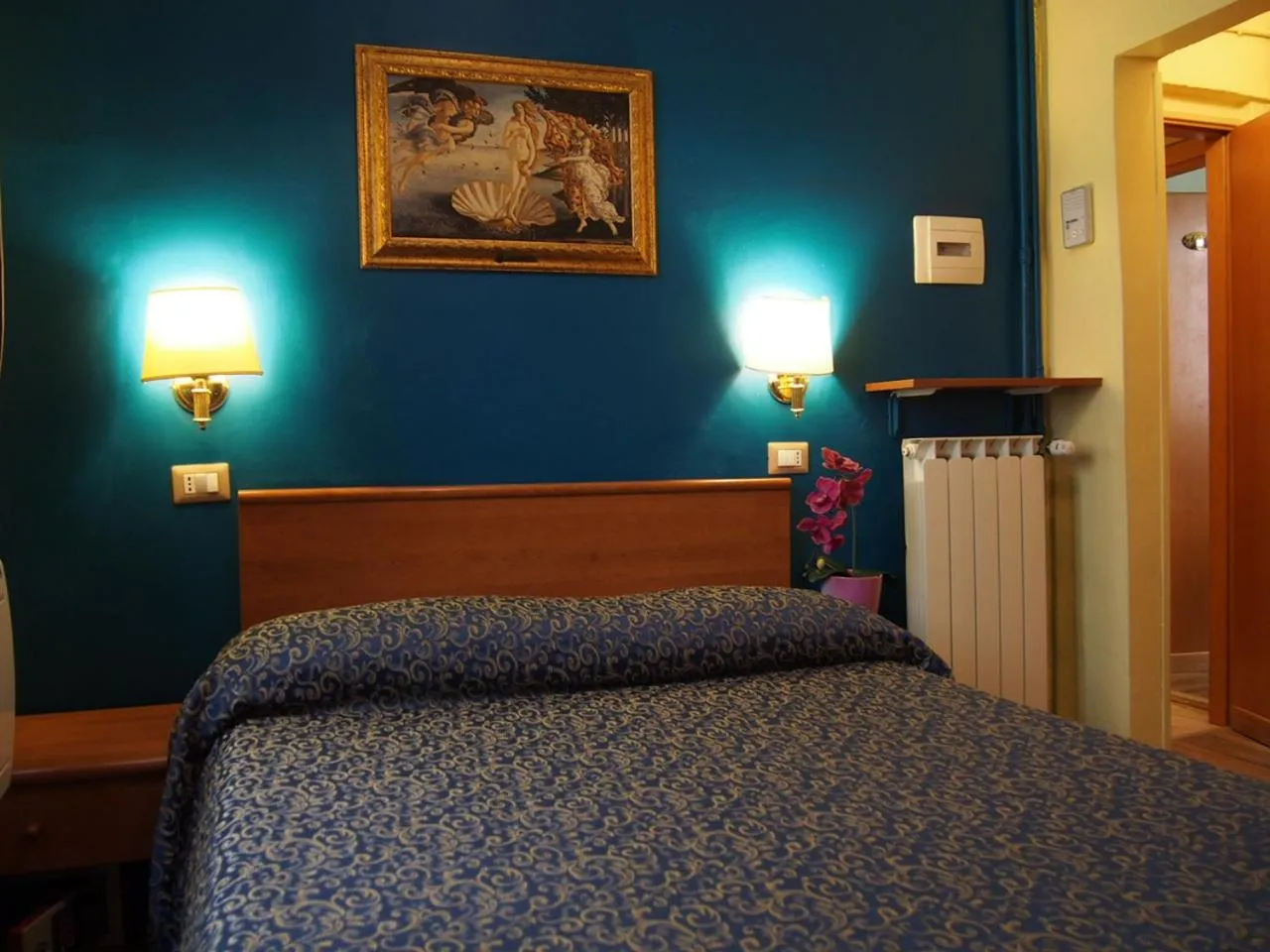 Photo of the whole room, Bed in Hotel Santa Croce