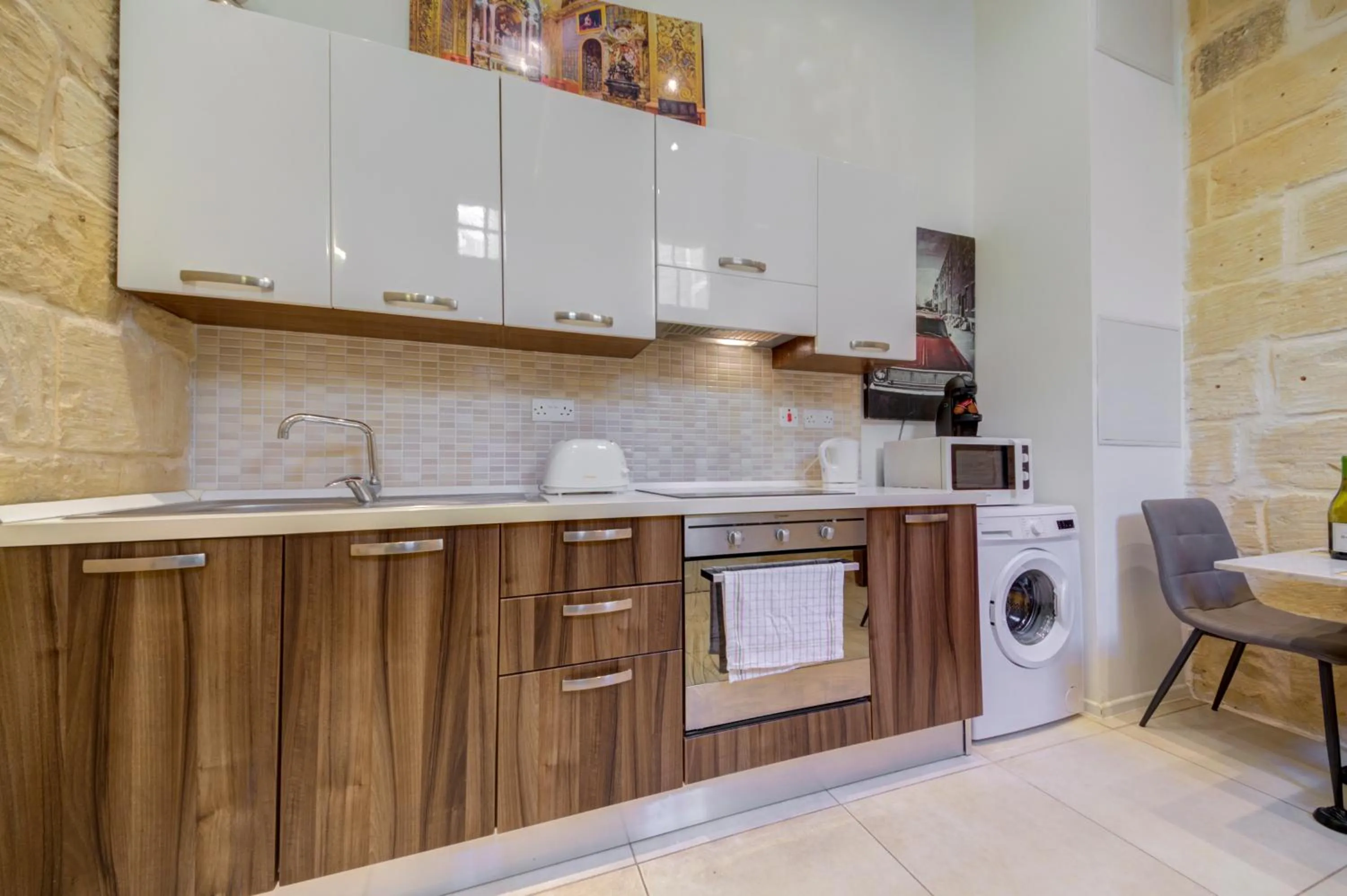 kitchen in Tritoni Harbour suites - Valletta