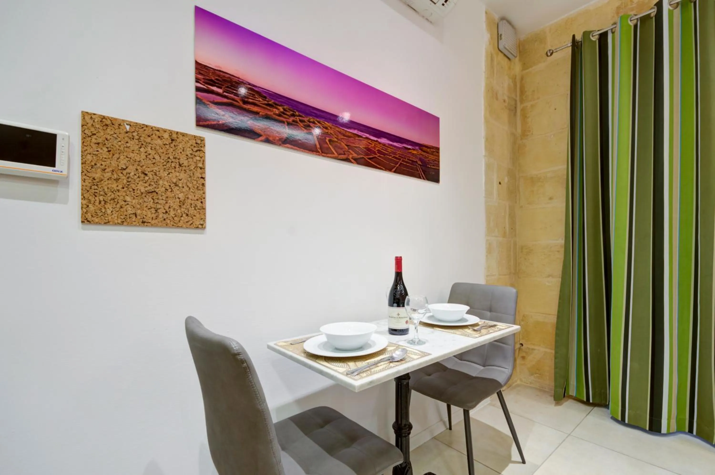 Decorative detail in Tritoni Harbour suites - Valletta