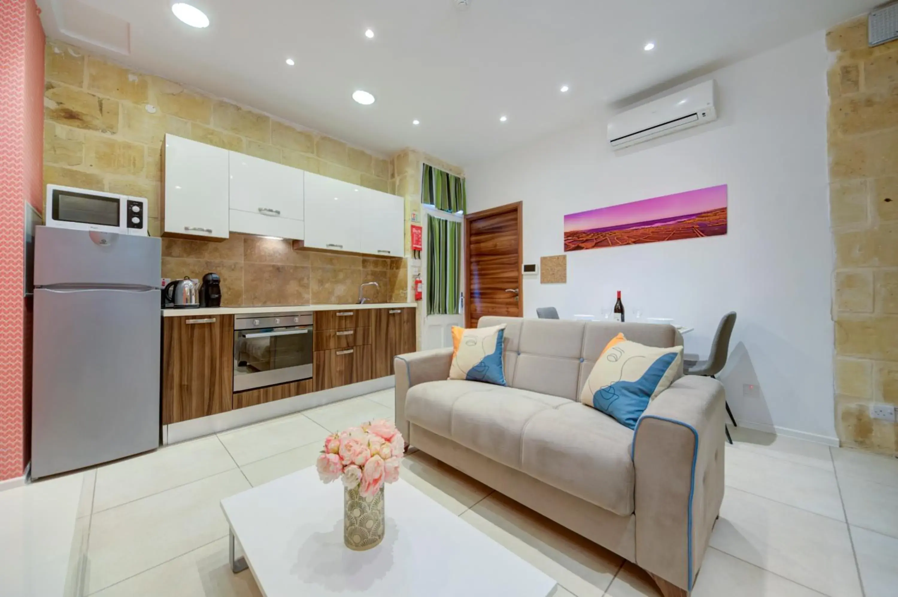 Deluxe Apartment in Tritoni Harbour suites - Valletta Deluxe Apartment in Tritoni Harbour suites - Valletta