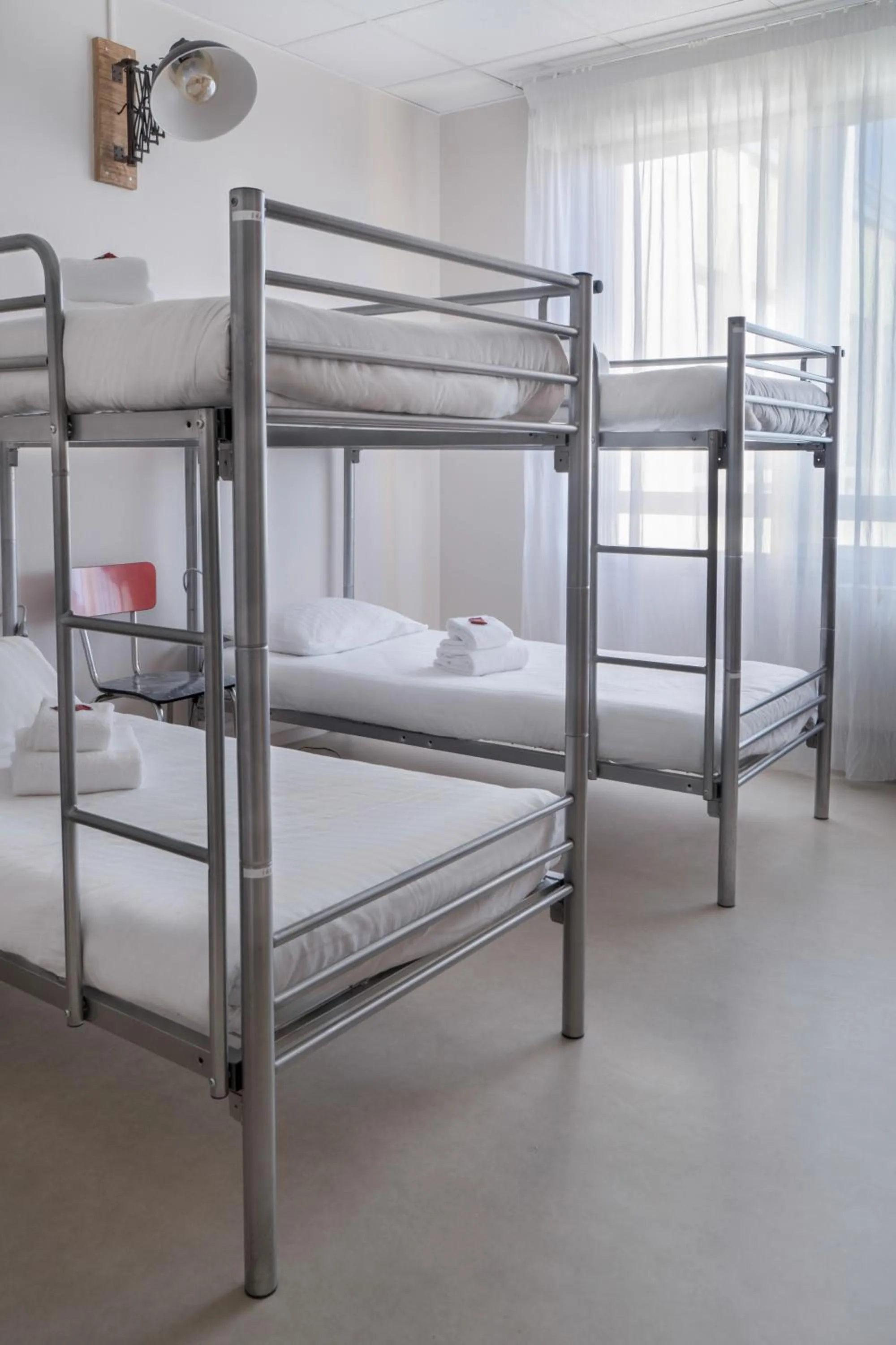 bunk bed, Bed in Hôtel Le Grand Barnum