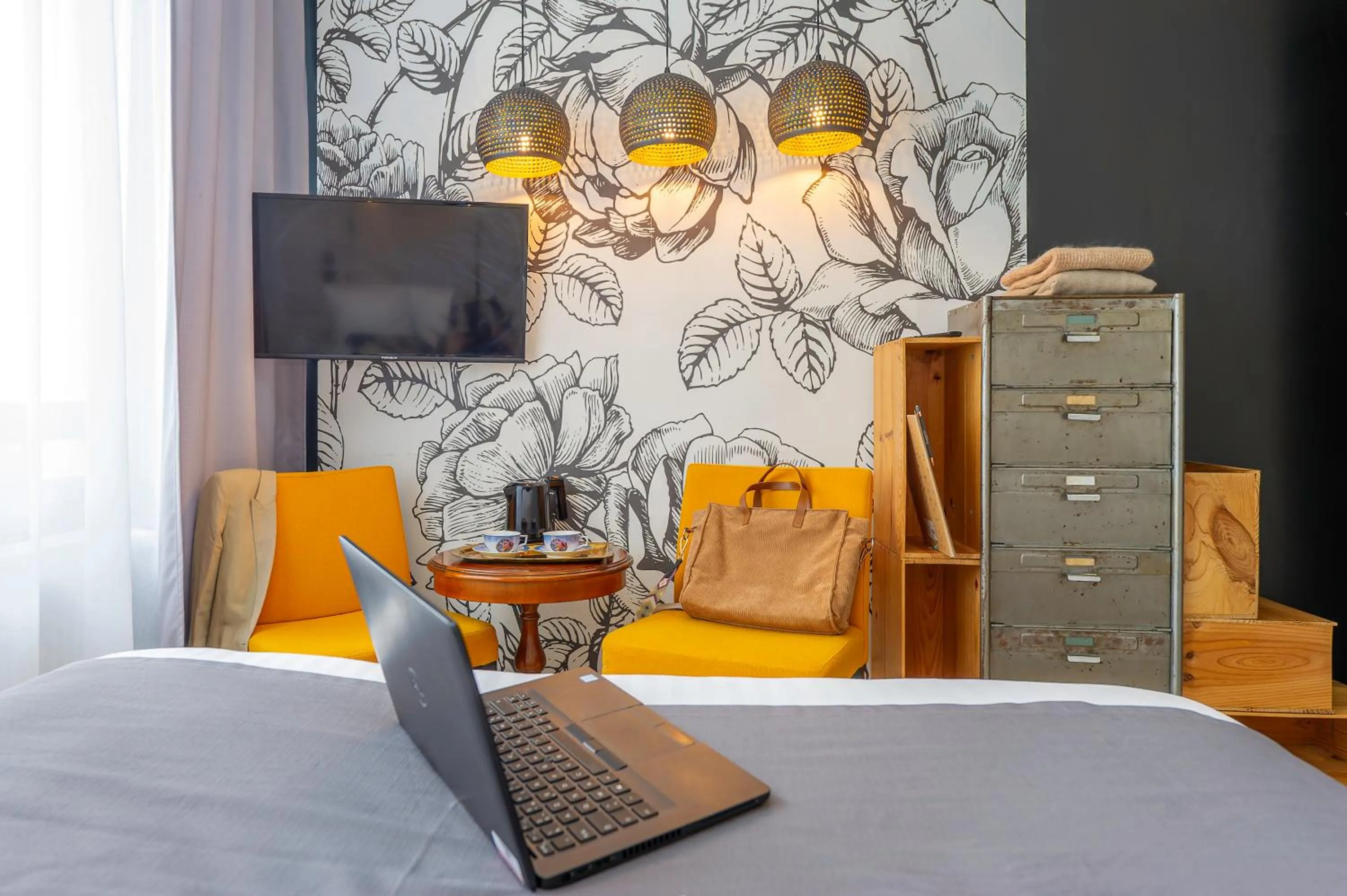 Bedroom, Bed in Hôtel Le Grand Barnum