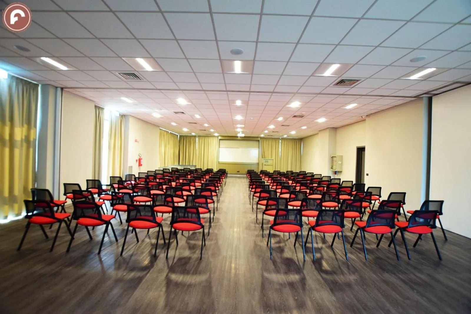 Business facilities in Ferretti MajesticHouse