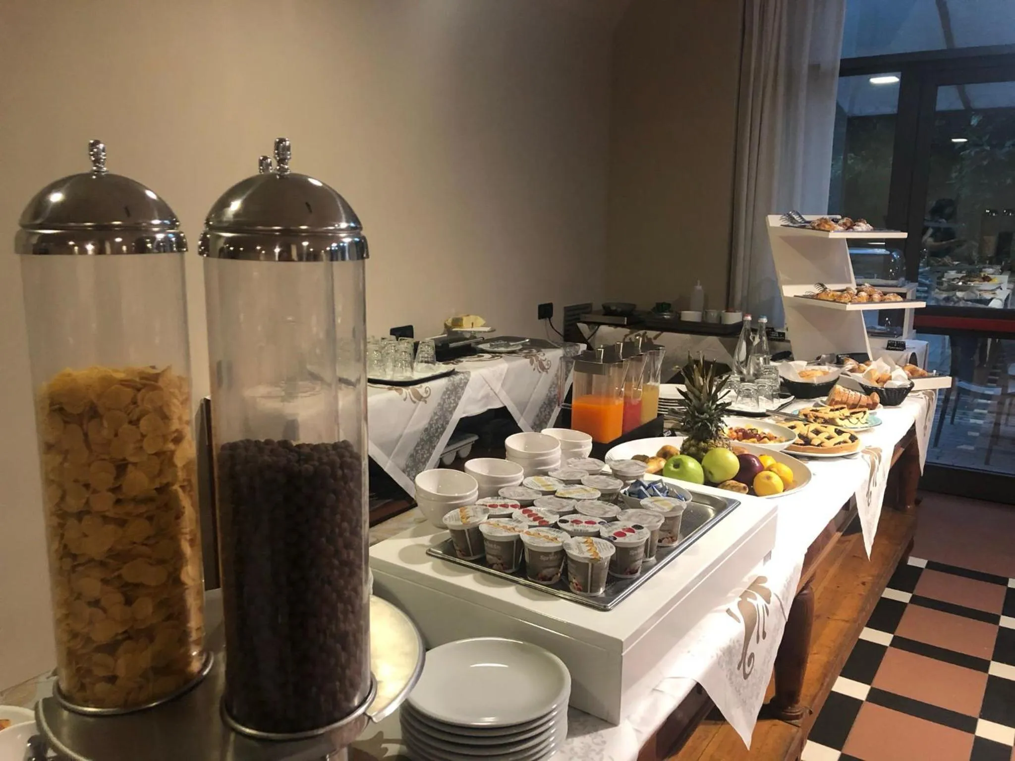 Breakfast in Ferretti MajesticHouse